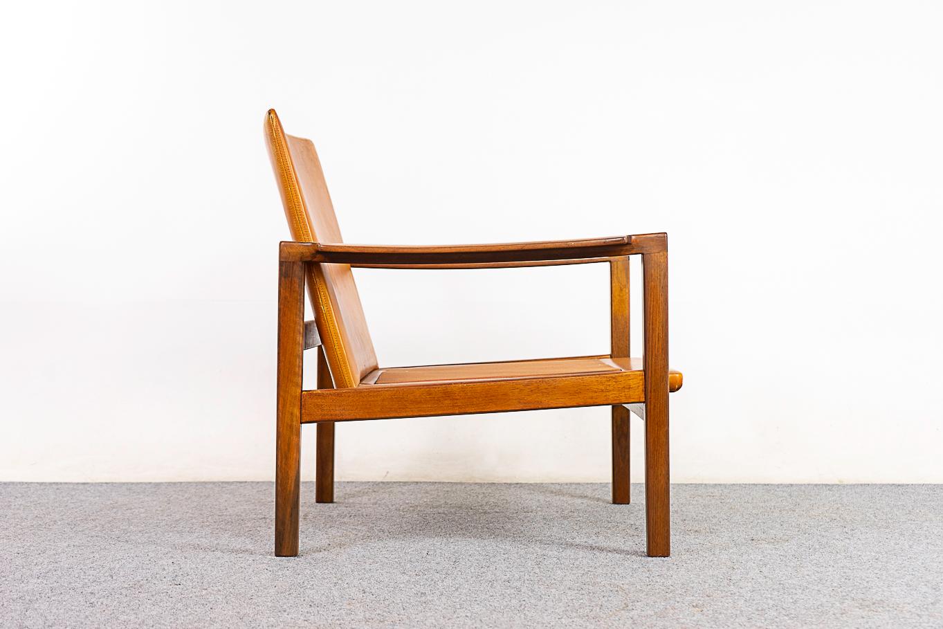 Leather Walnut Mid-Century Lounge Chair