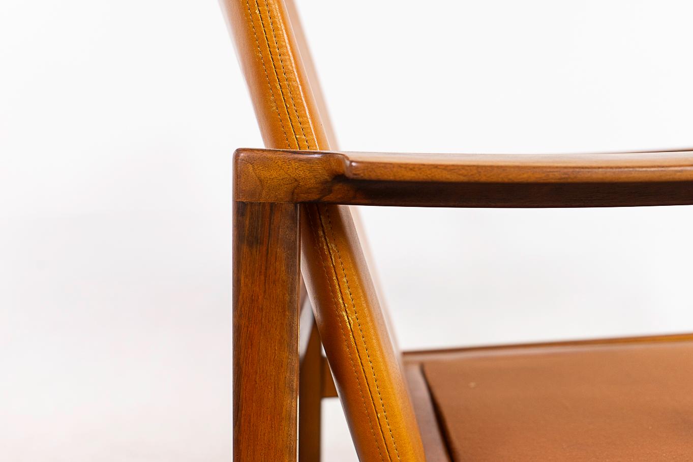 Walnut Mid-Century Lounge Chair 1