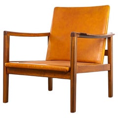 Walnut Mid-Century Lounge Chair