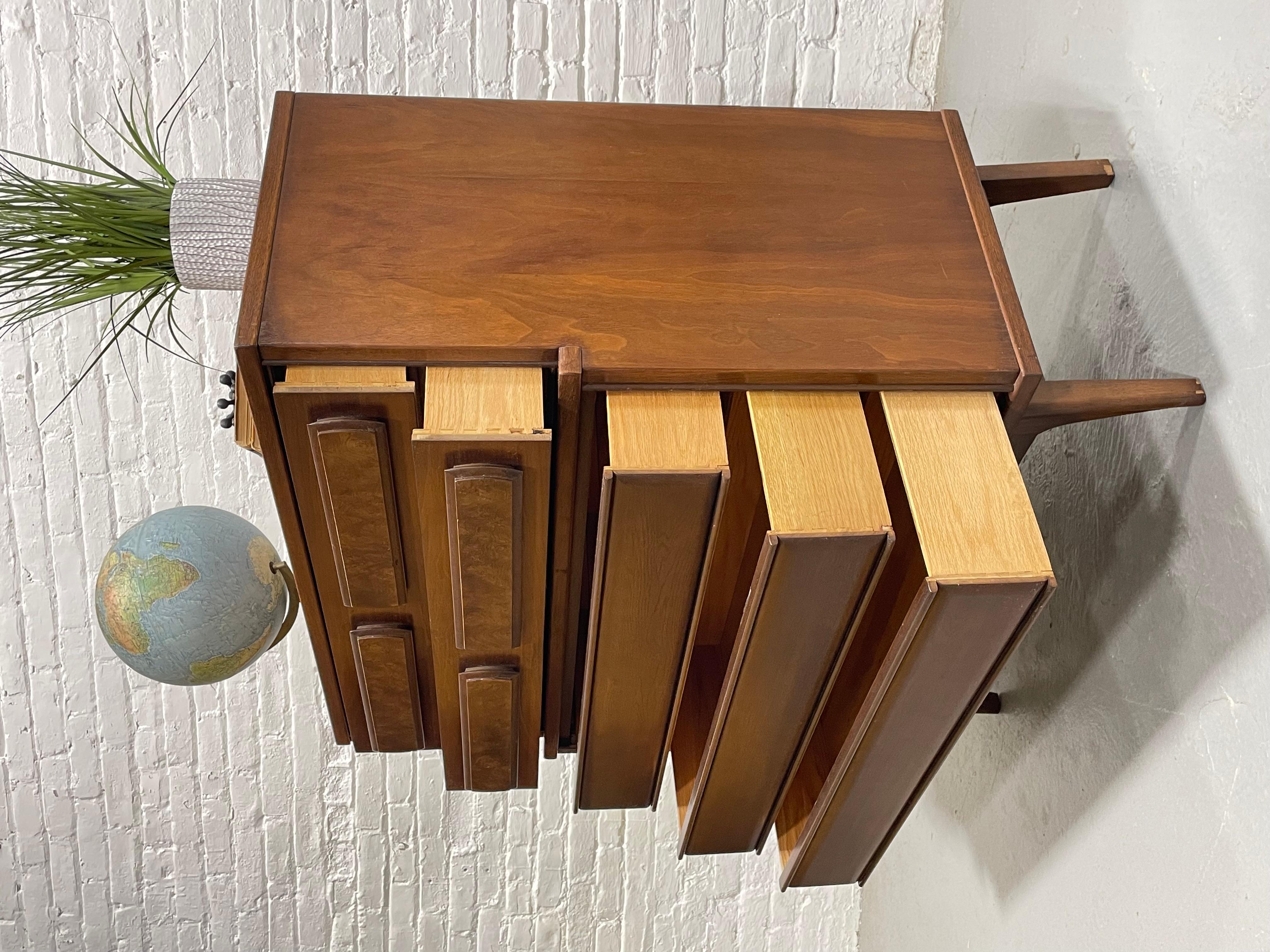 Walnut Mid Century MODERN Burled BEDROOM SET, c. 1960's For Sale 11