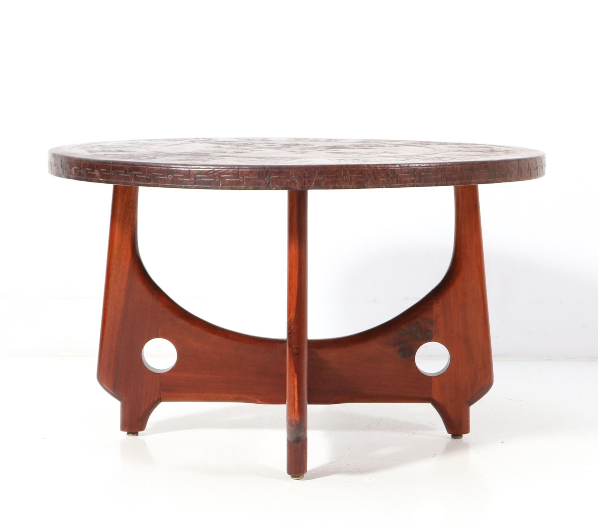 Ecuadorean Walnut Mid-Century Modern Coffee Table by Angel Pazmino for Muebles De Estilo For Sale