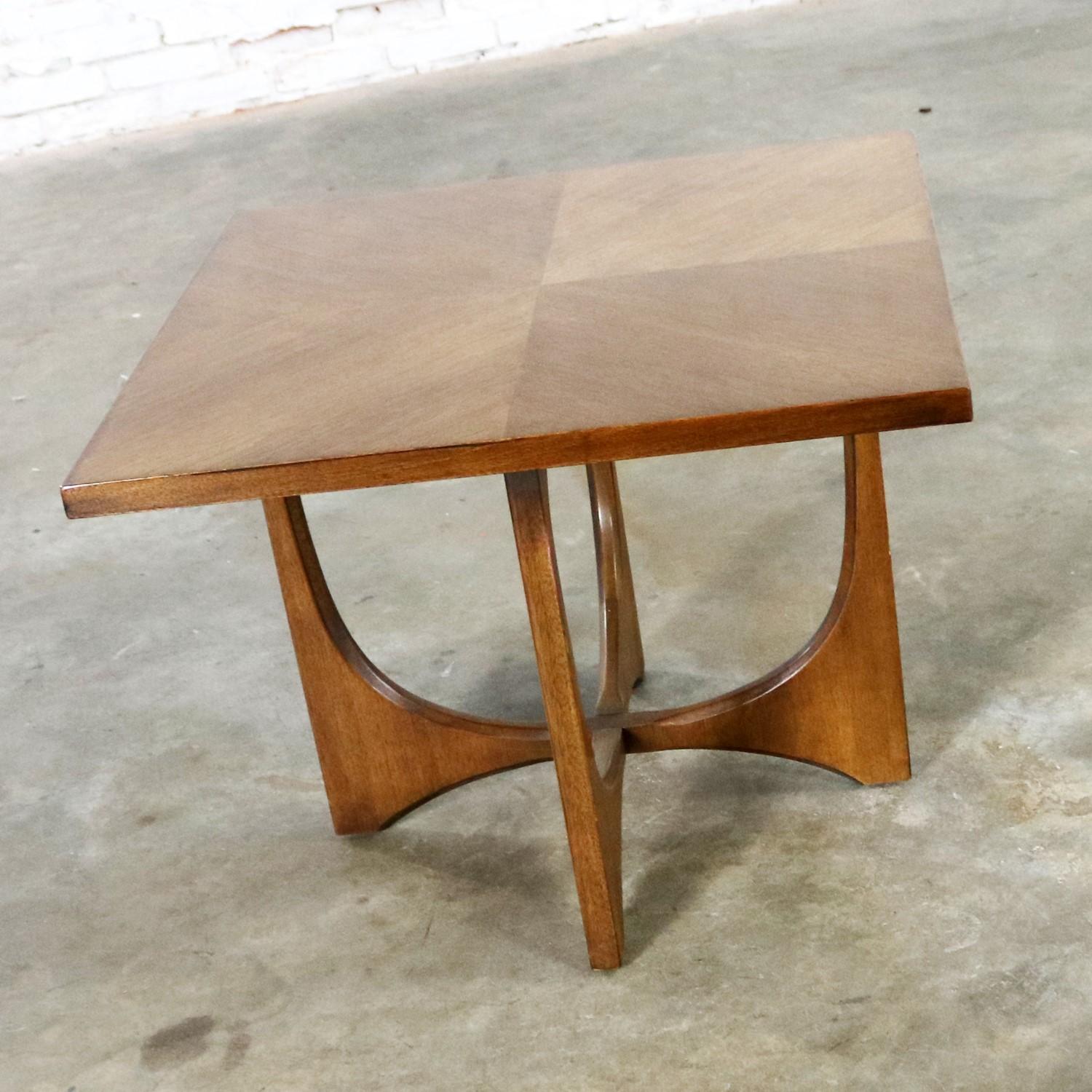 broyhill brasilia end table