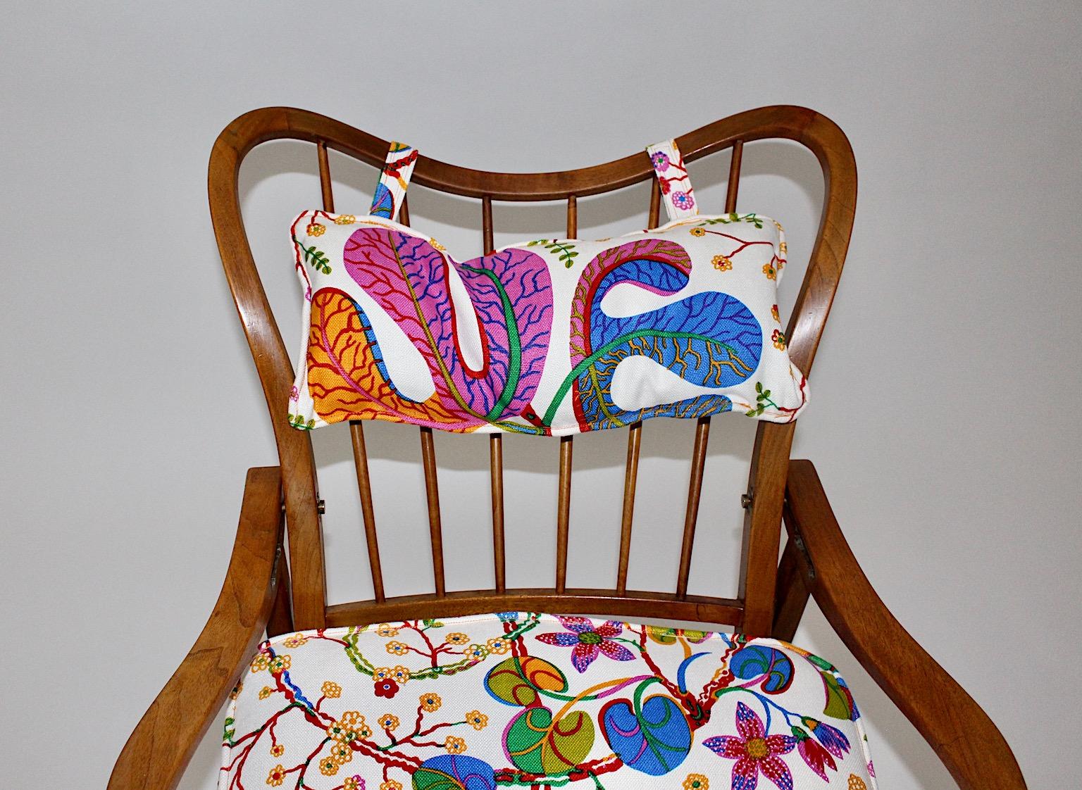 Nogal Silla de salón vintage moderna de mediados de siglo Josef Frank Tela Oswald Härdtl en venta 8