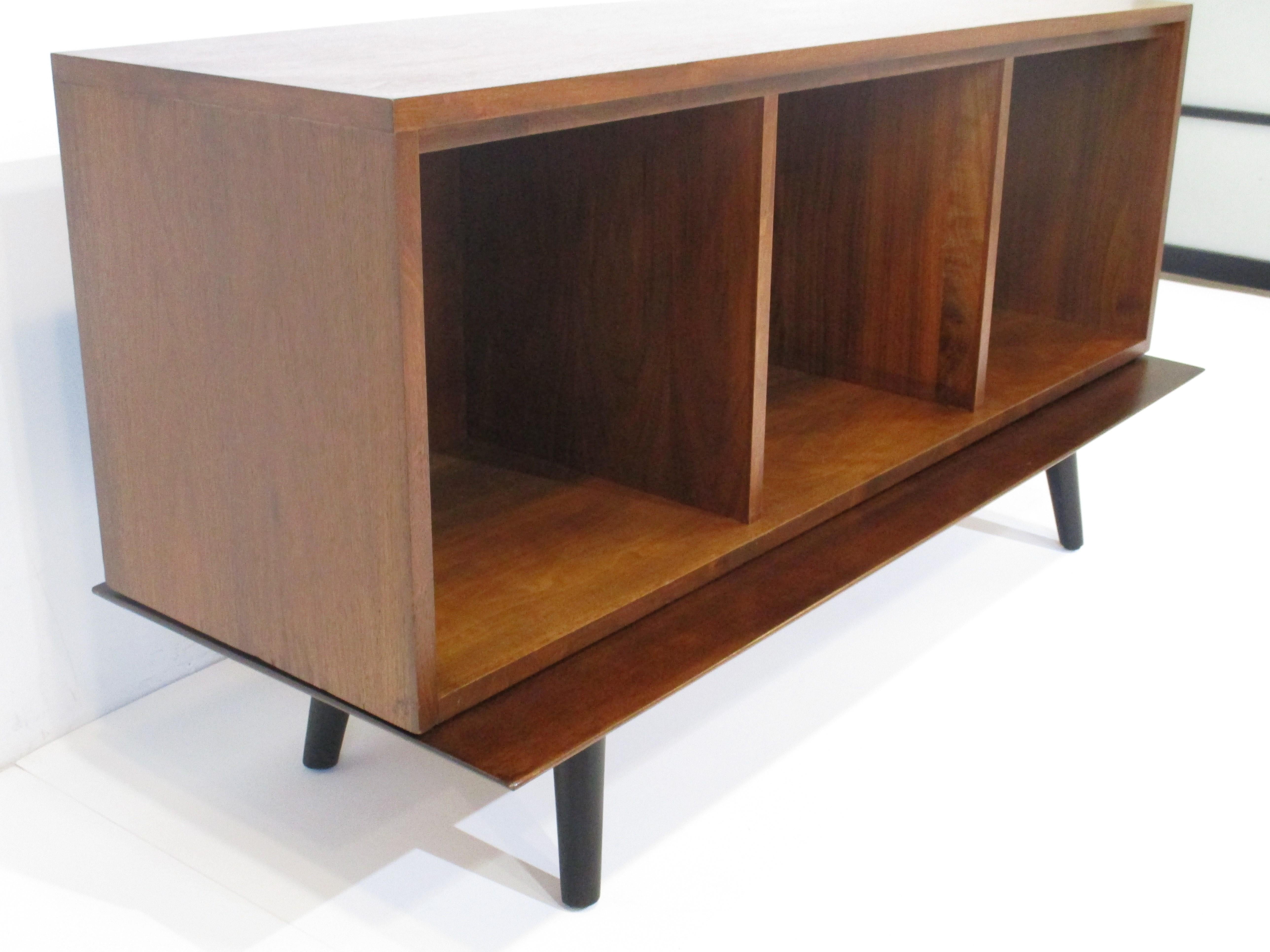 Mid-Century Modern Walnut Midcentury Stereo / Record Cabinet in the Style of McCobb