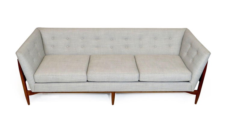 Mid-Century Modern Walnut Milo Baughman for Thayer Coggin Sofa For Sale