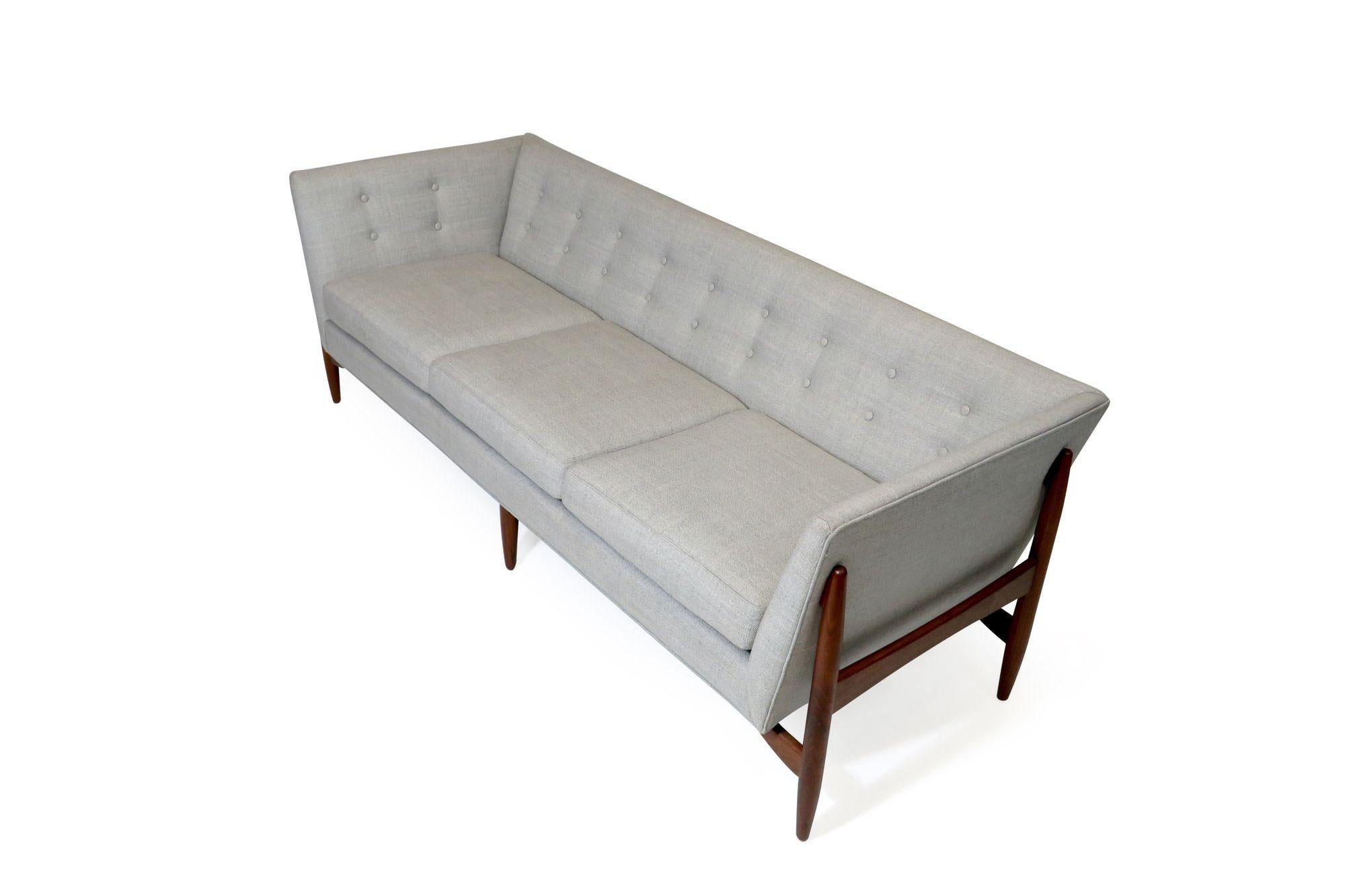 Walnut Milo Baughman for Thayer Coggin Sofa In New Condition In Oakland, CA