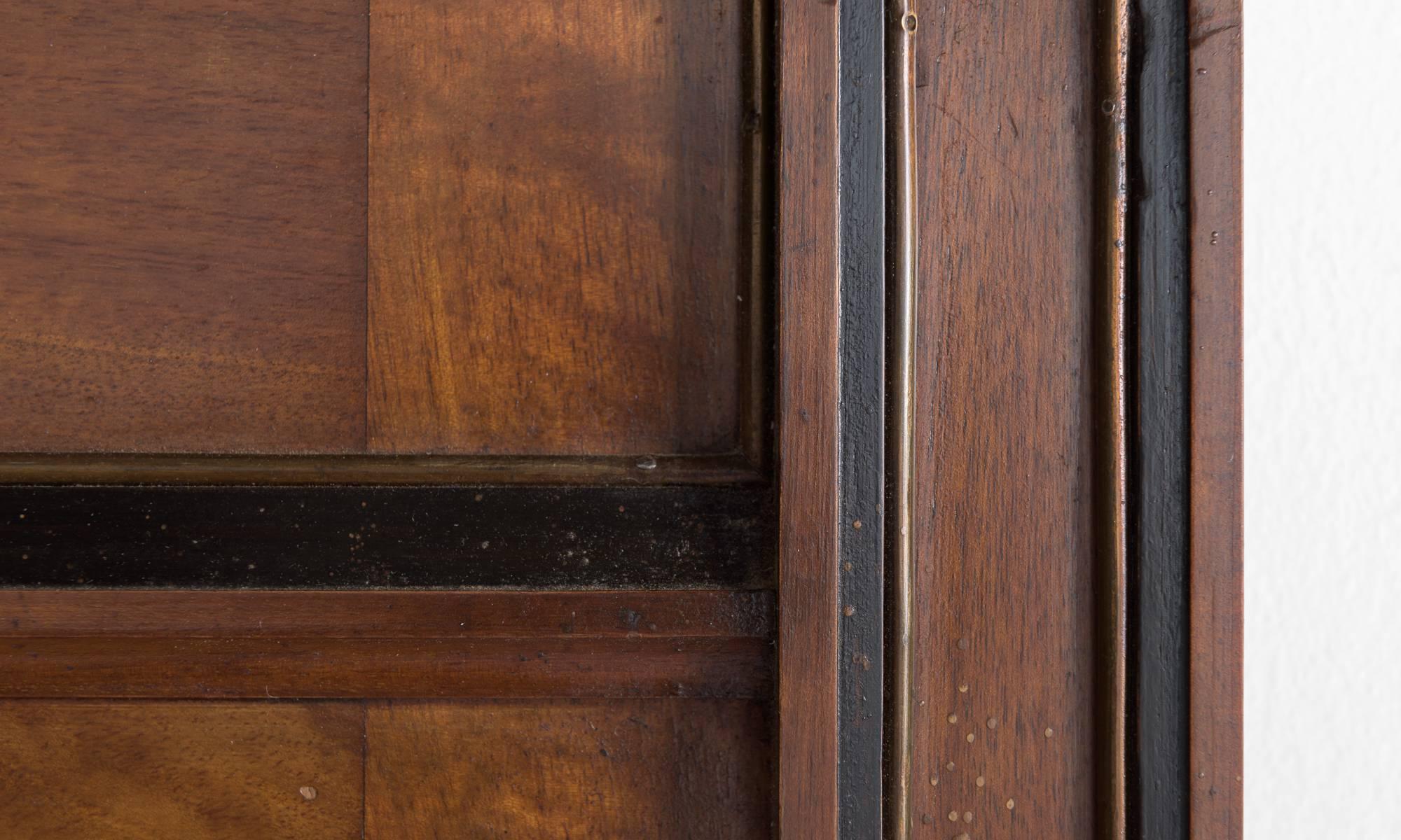 Walnut Mirror, England, circa 1880 In Good Condition In Culver City, CA