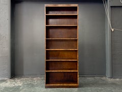 Étagères modulaires en noyer