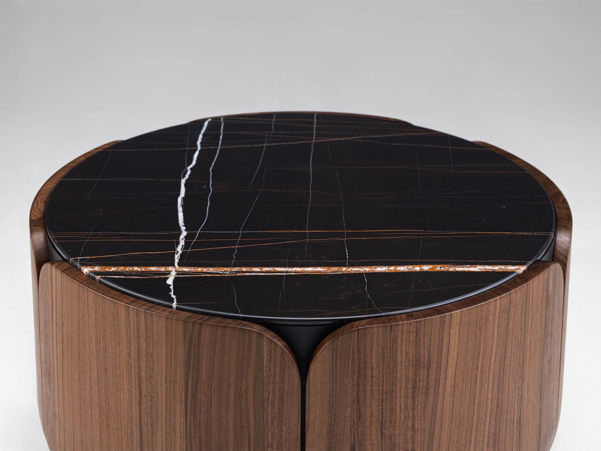 Noyer Nature Nero Marquina Bloom Table basse M par Milla & Milli en vente 1