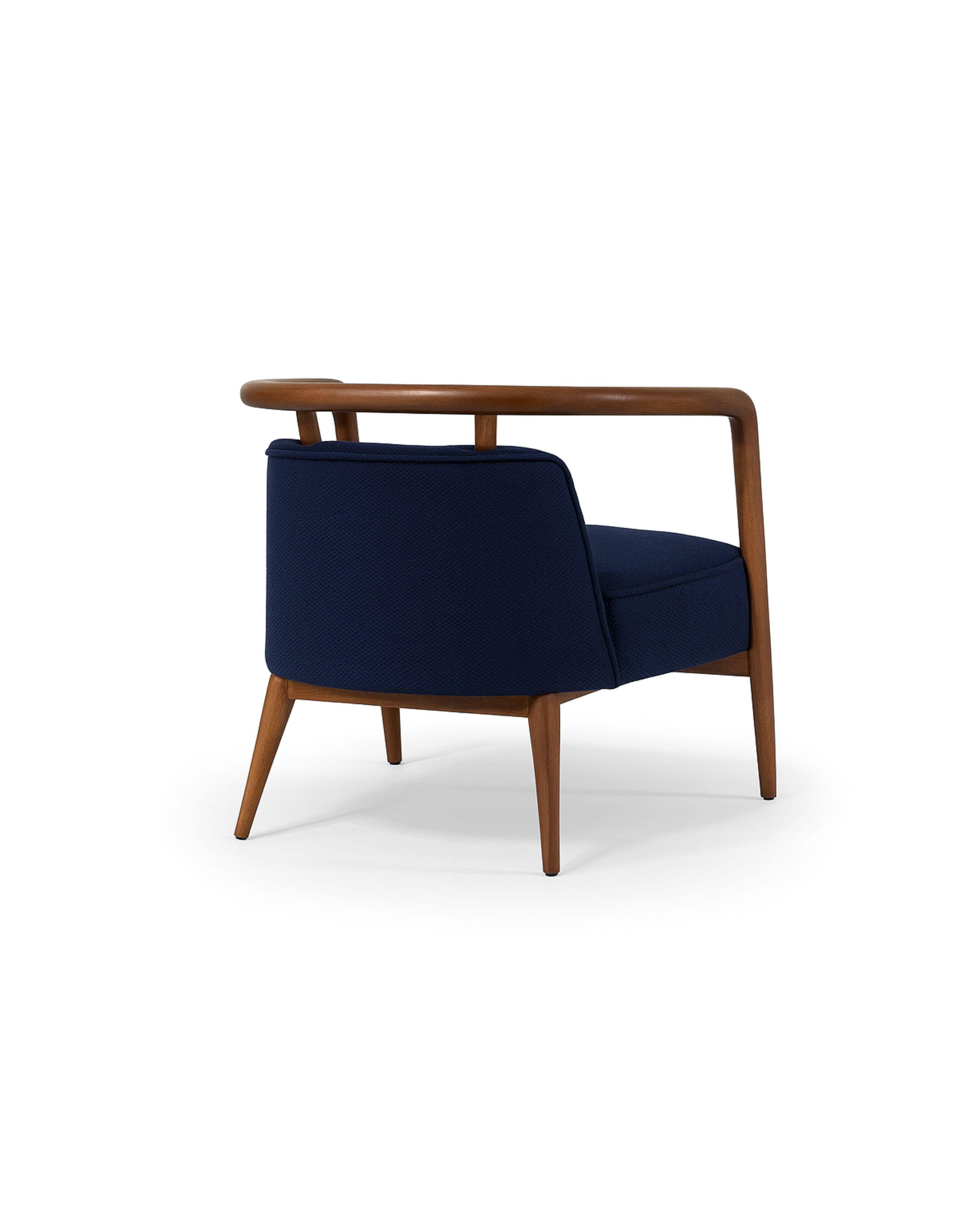 La colección Essex ofrece una visión moderna y atemporal del confort, inspirada en la elegante arquitectura de la ciudad de Nueva York. Tapizado en tela de primera calidad, este sillón combina la elegancia minimalista con una suavidad acogedora, lo