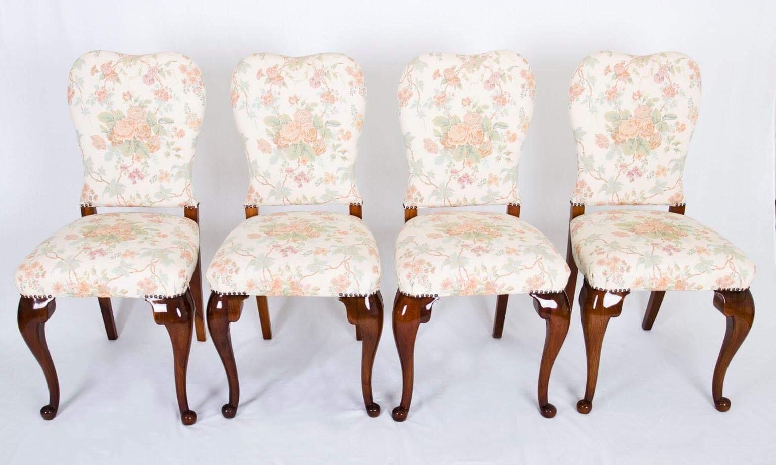Walnut Neobarokk Dinner Set of 6 Chairs Ám Table In Good Condition For Sale In Gyermely, Komárom-Esztergom
