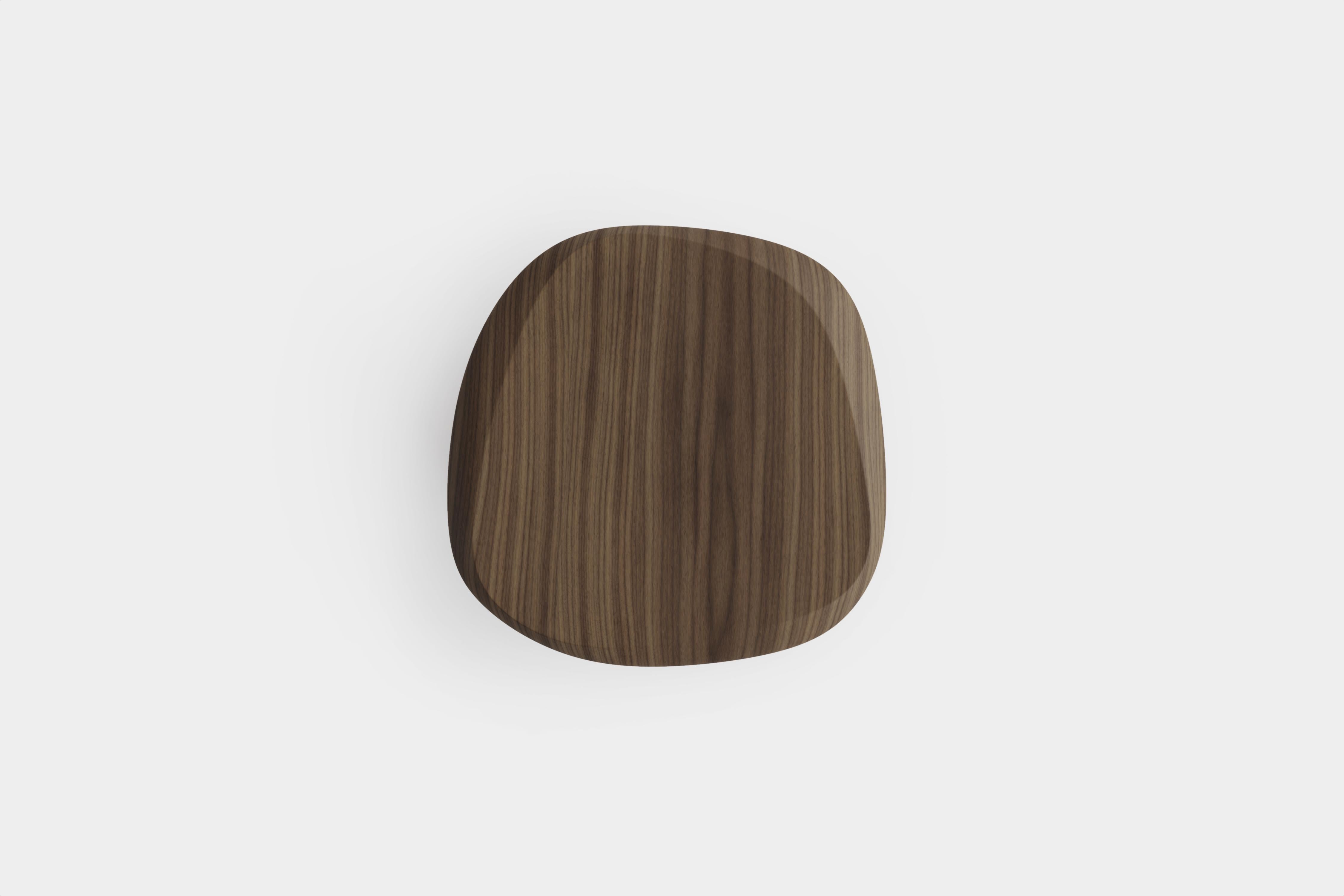 Bois Duna Table gigogne, table d'appoint, table de chevet en bois de noyer par Joel Escalona en vente