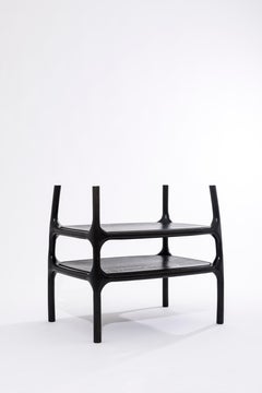 Nicola, Skulpturaler Tisch aus Nussbaumholz von Atelier Blouberg