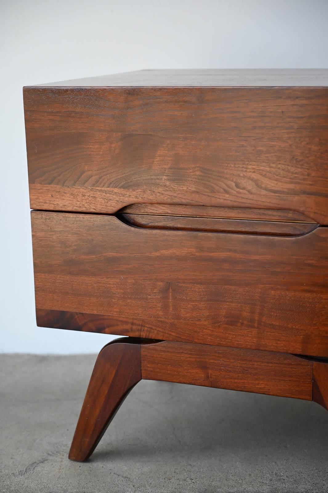 Mid-Century Modern Walnut Nightstand or End Table by Ace-Hi of California, ca. 1960