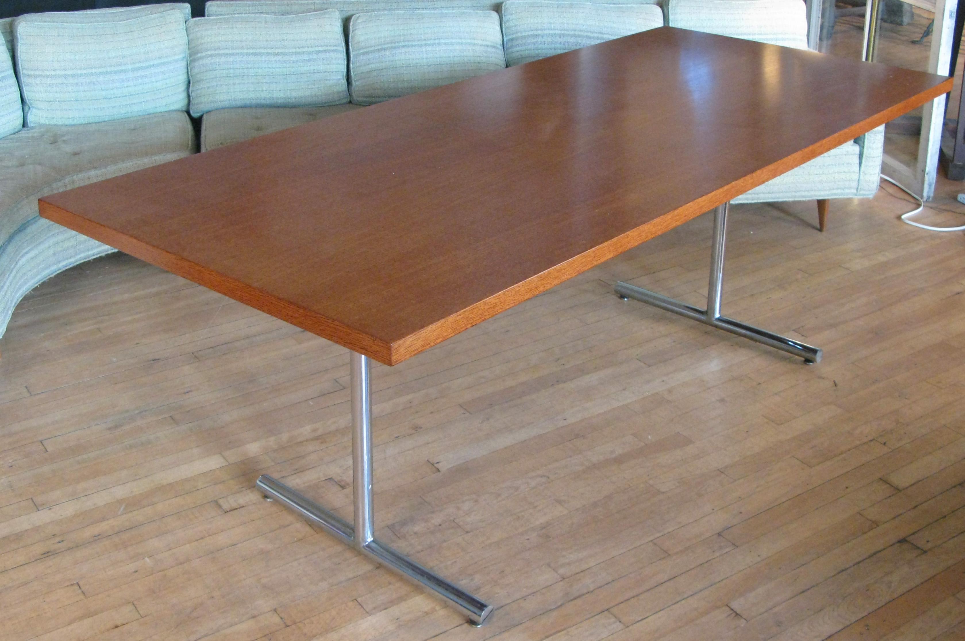 Walnut 'Omega' Desk or Dining Table by Hans Eichenberger for Hausmann & Hausmann In Good Condition In Hudson, NY