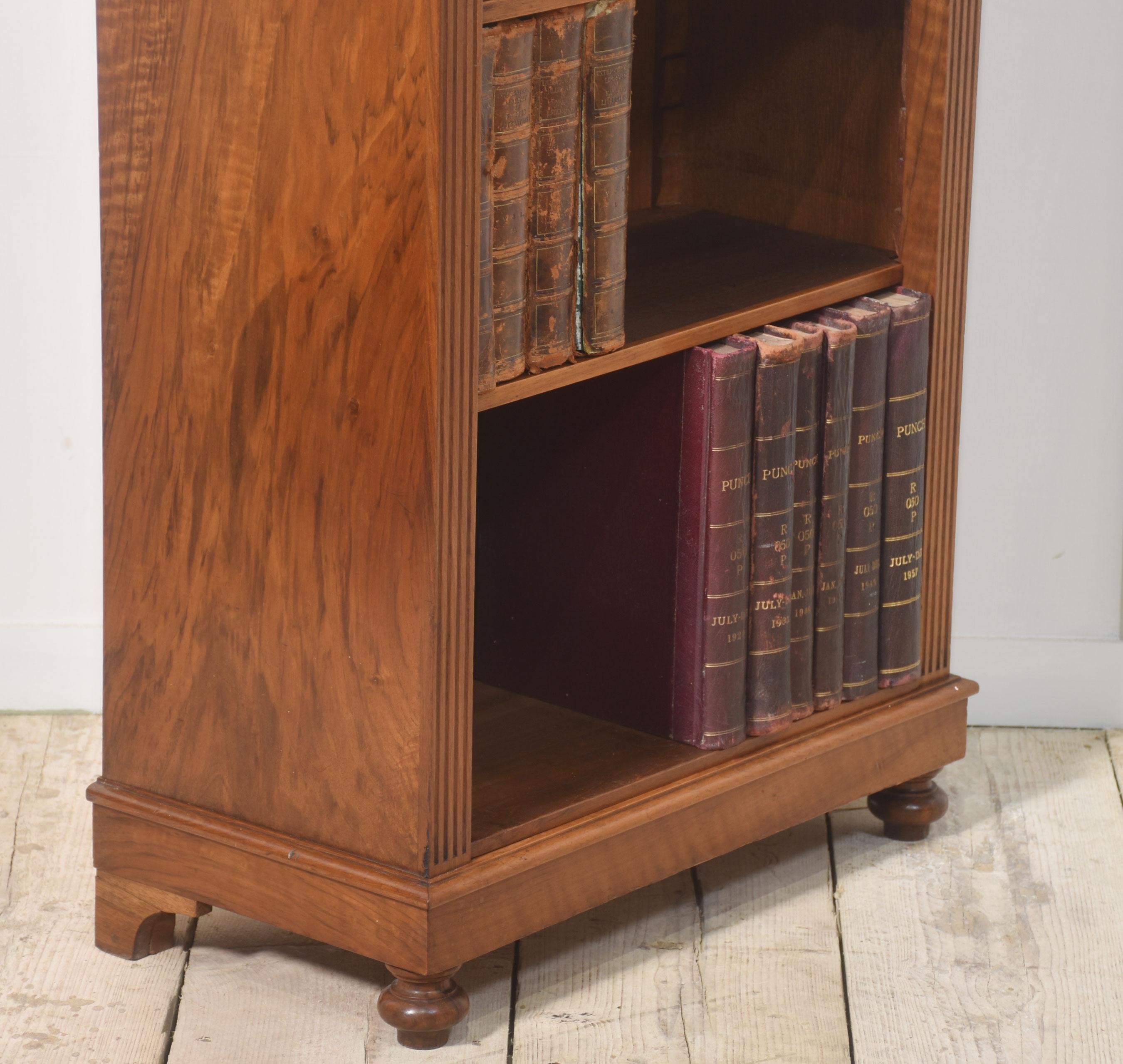 Walnut open bookcase For Sale 1