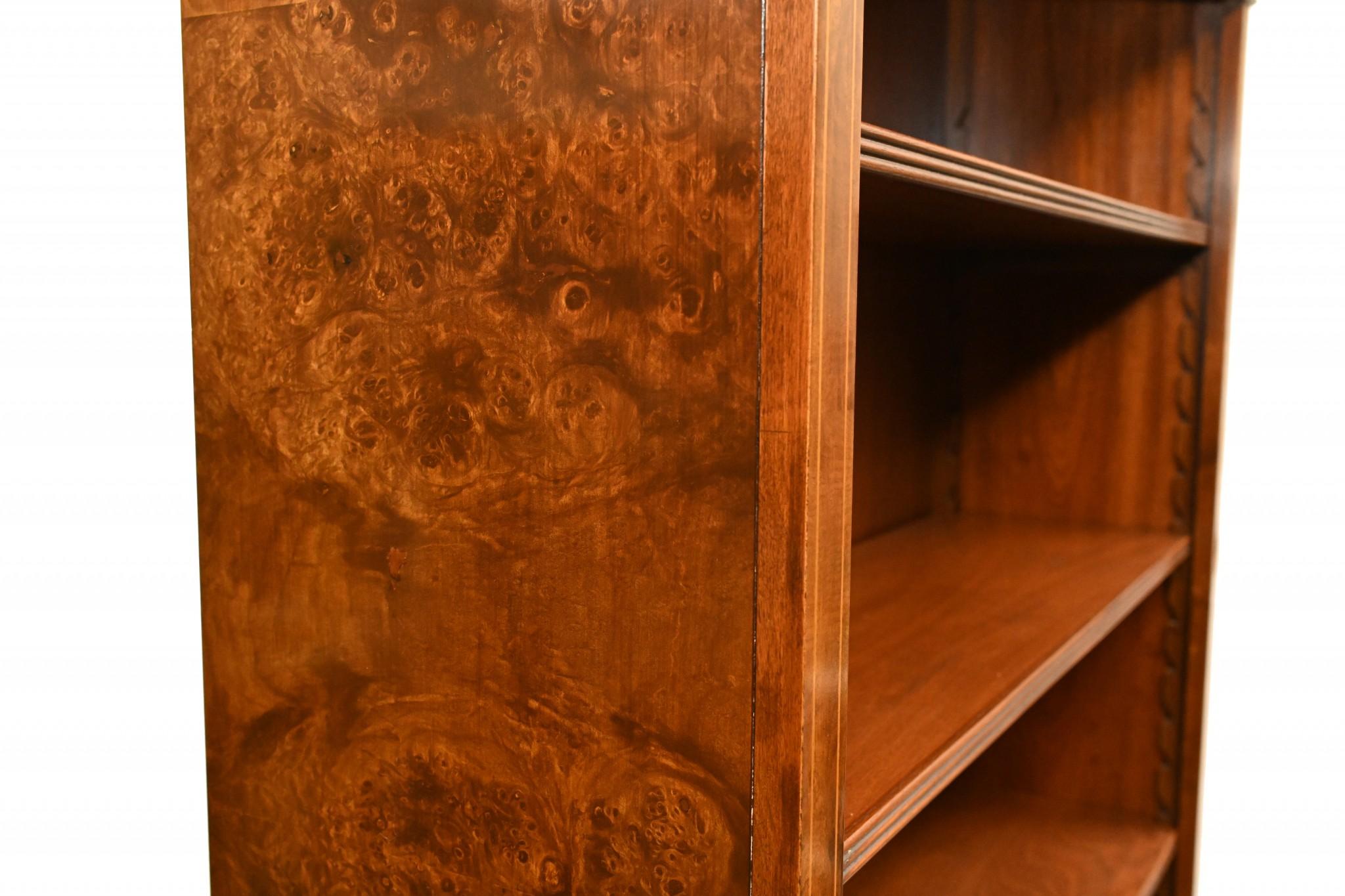 Walnut Open Bookcase - Sheraton Regency Bookcases Open Front In Good Condition For Sale In Potters Bar, GB