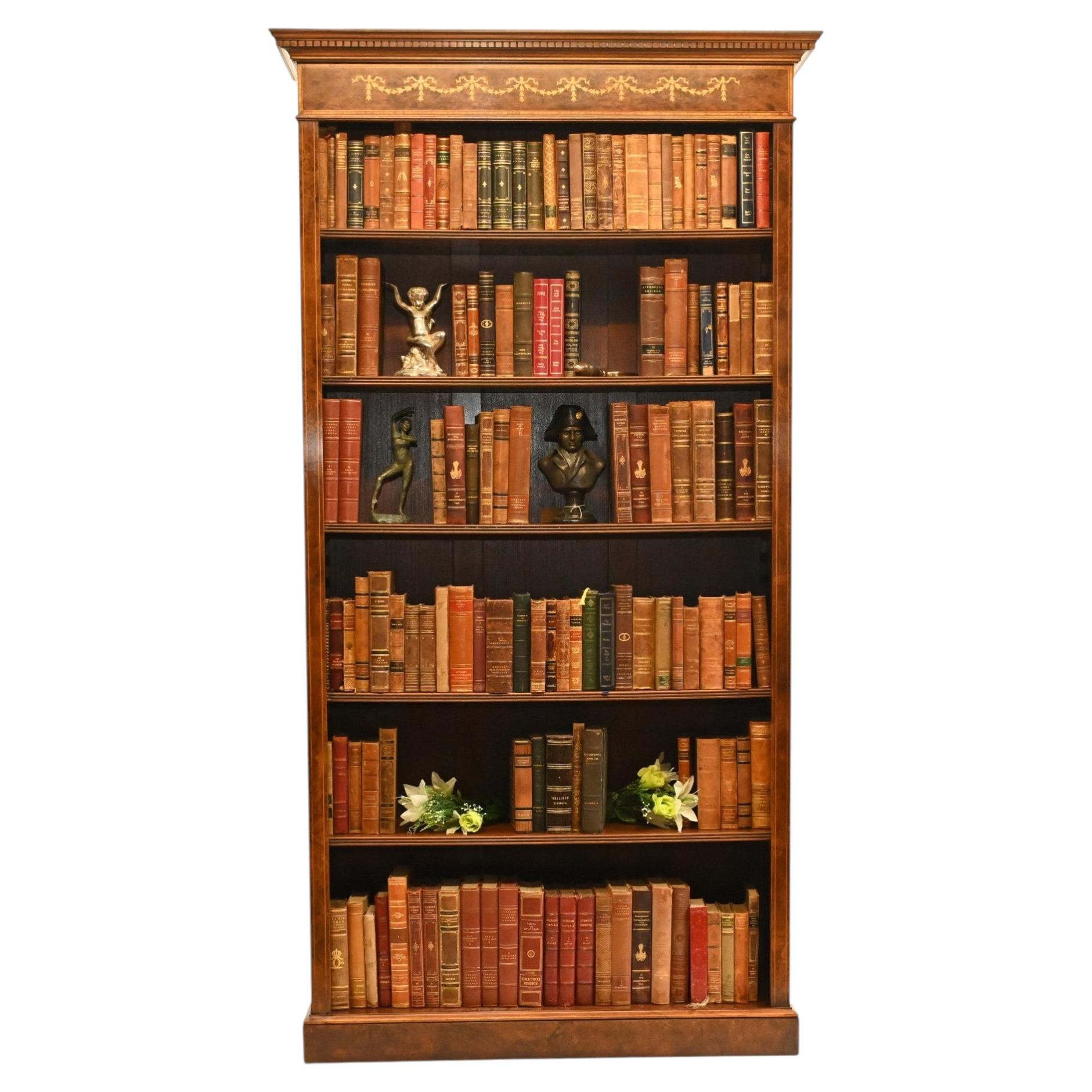 Bibliothèque ouverte en noyer - Sheraton Regency Bookcases Open Front