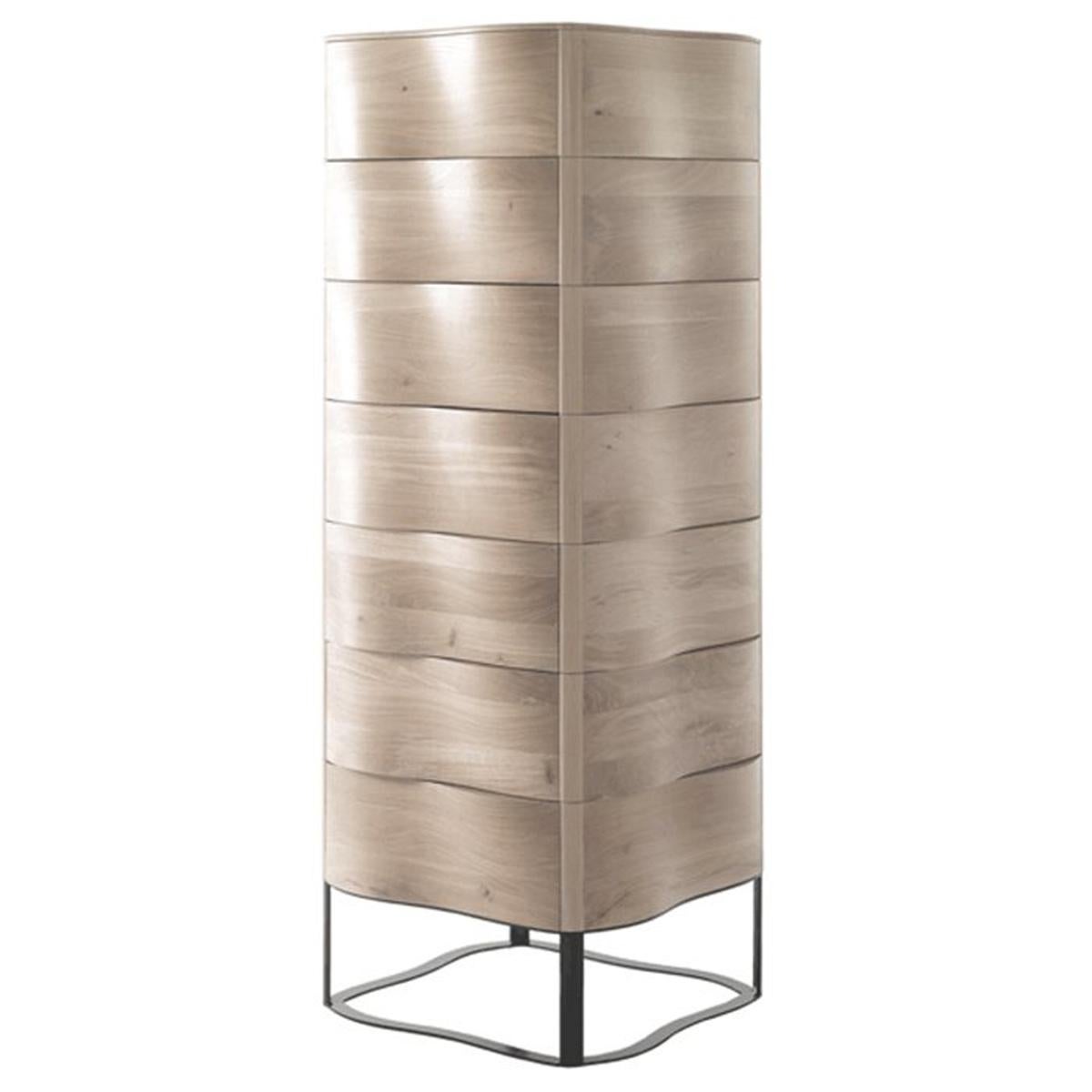 Kommode aus Nussbaum oder Eiche, Chiffonier