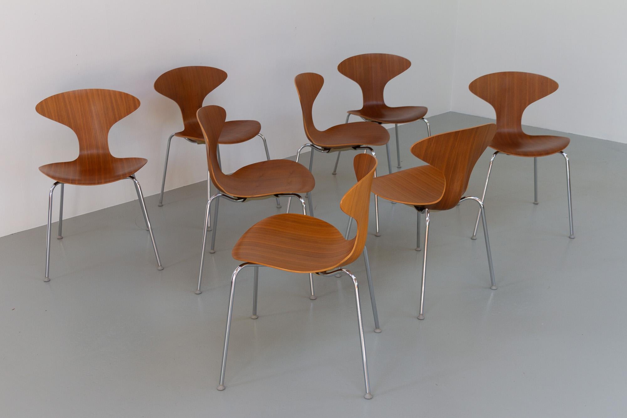 Danish Walnut Orbit Dining Chairs by Ross Lovegrove for Bernhardt Design, Set of 8 For Sale