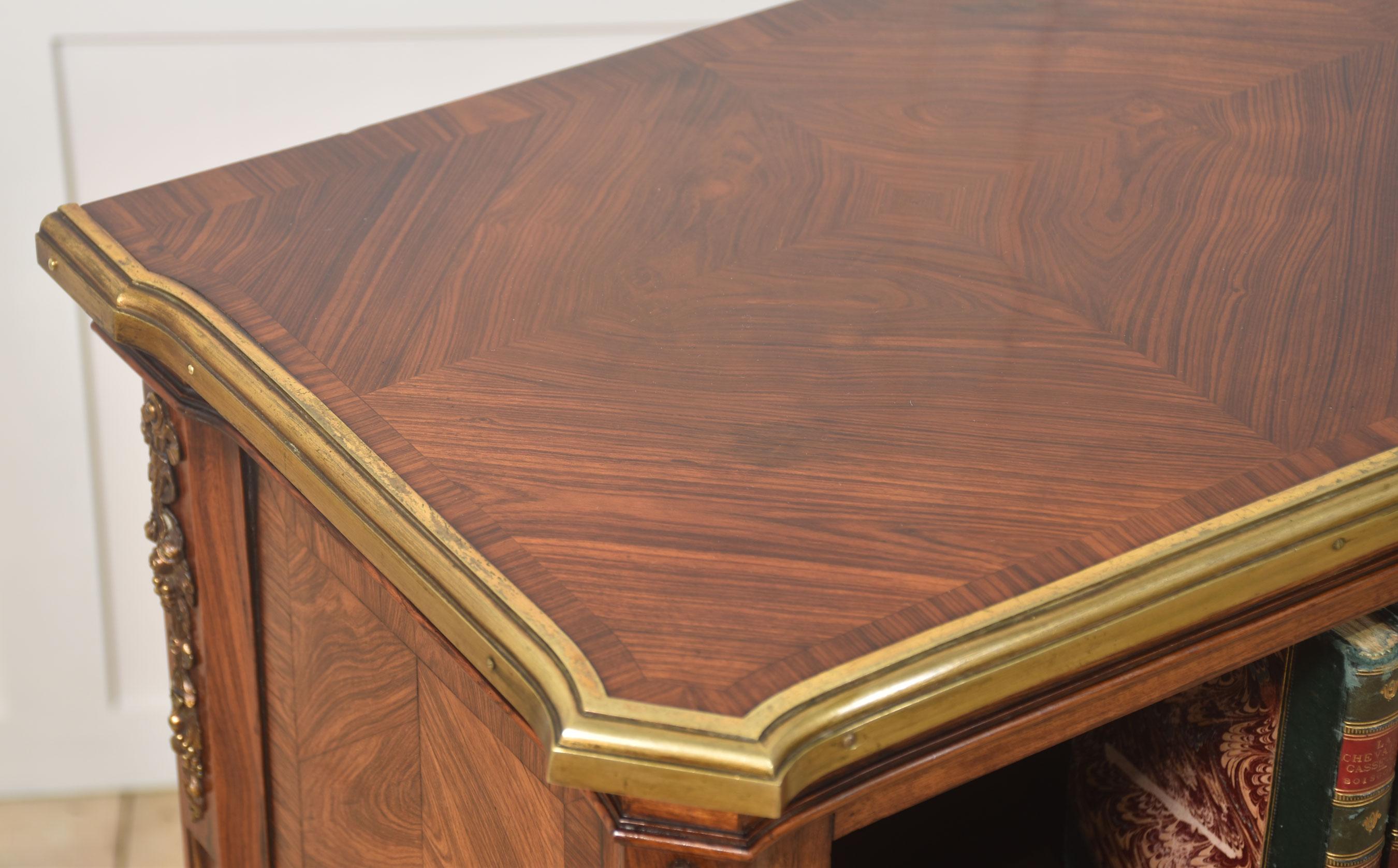 Walnut ormolu mounted open bookcase For Sale 4