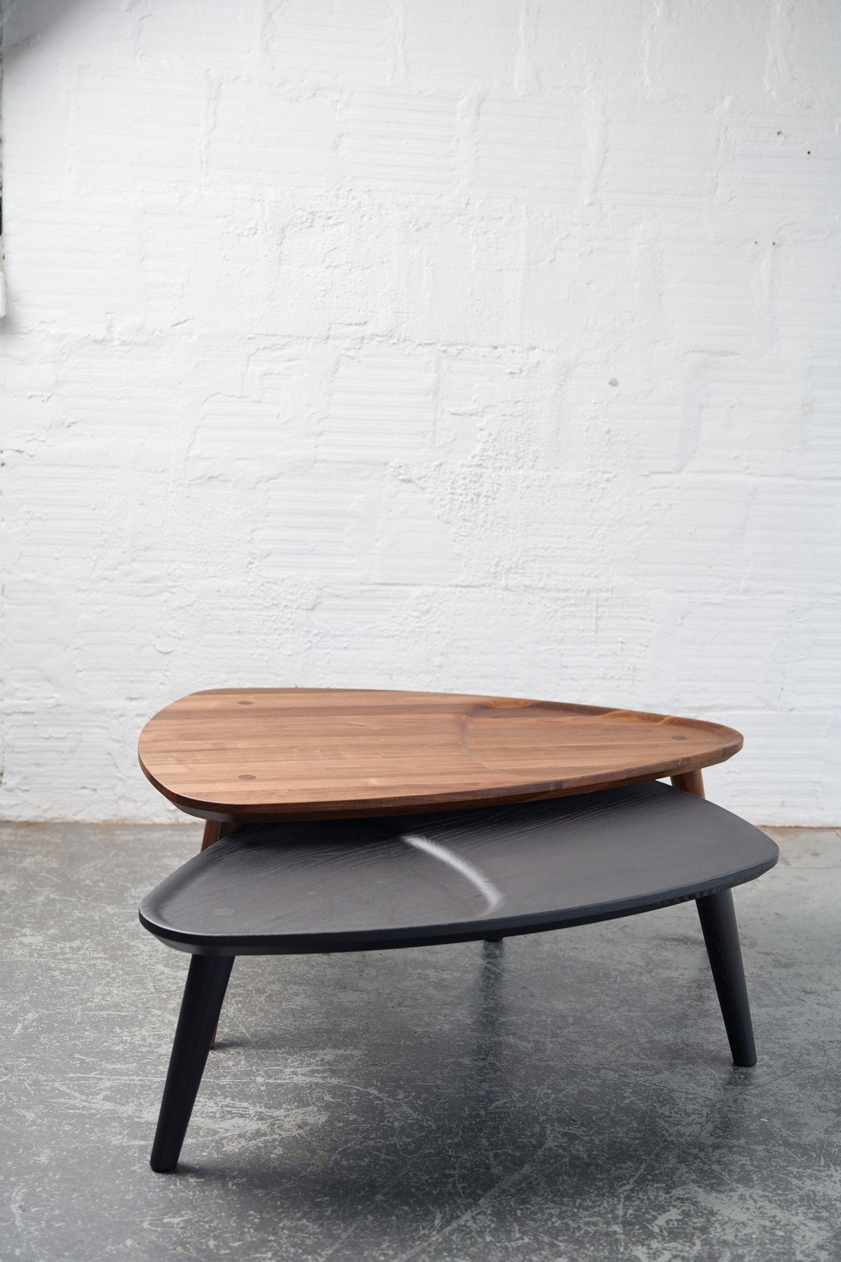 XXIe siècle et contemporain Table basse Oxbend en noyer par Fernweh Woodworking en vente