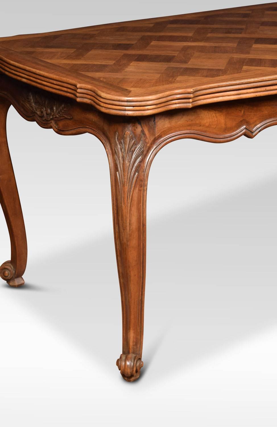 Walnut Parquetry French Draw-Leaf Table In Excellent Condition In Cheshire, GB