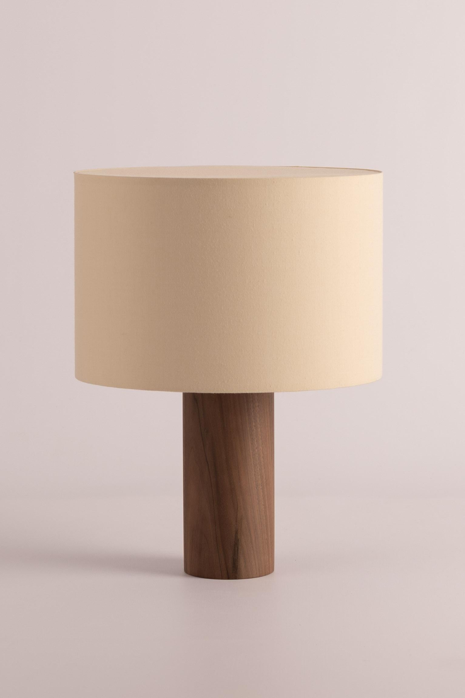 Walnut Pipito Table Lamp by Simone & Marcel
Dimensions: Ø 30 x H 40 cm.
Materials: Cotton and walnut.

Also available in different marble and wood options and finishes. Custom options available on request. Please contact us. 

All our lamps can be