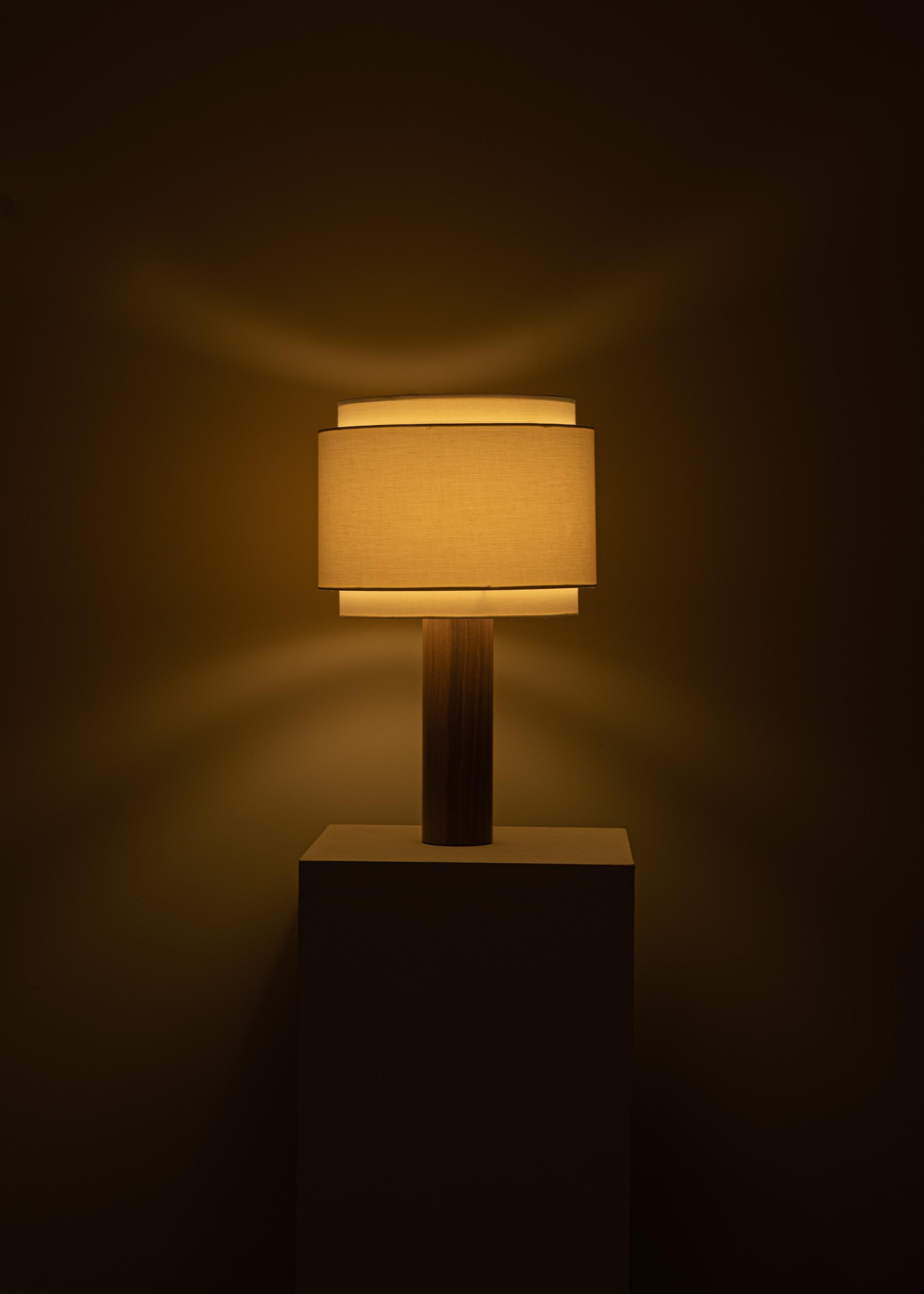 Post-Modern Walnut Pipo Duoble Table Lamp by Simone & Marcel For Sale
