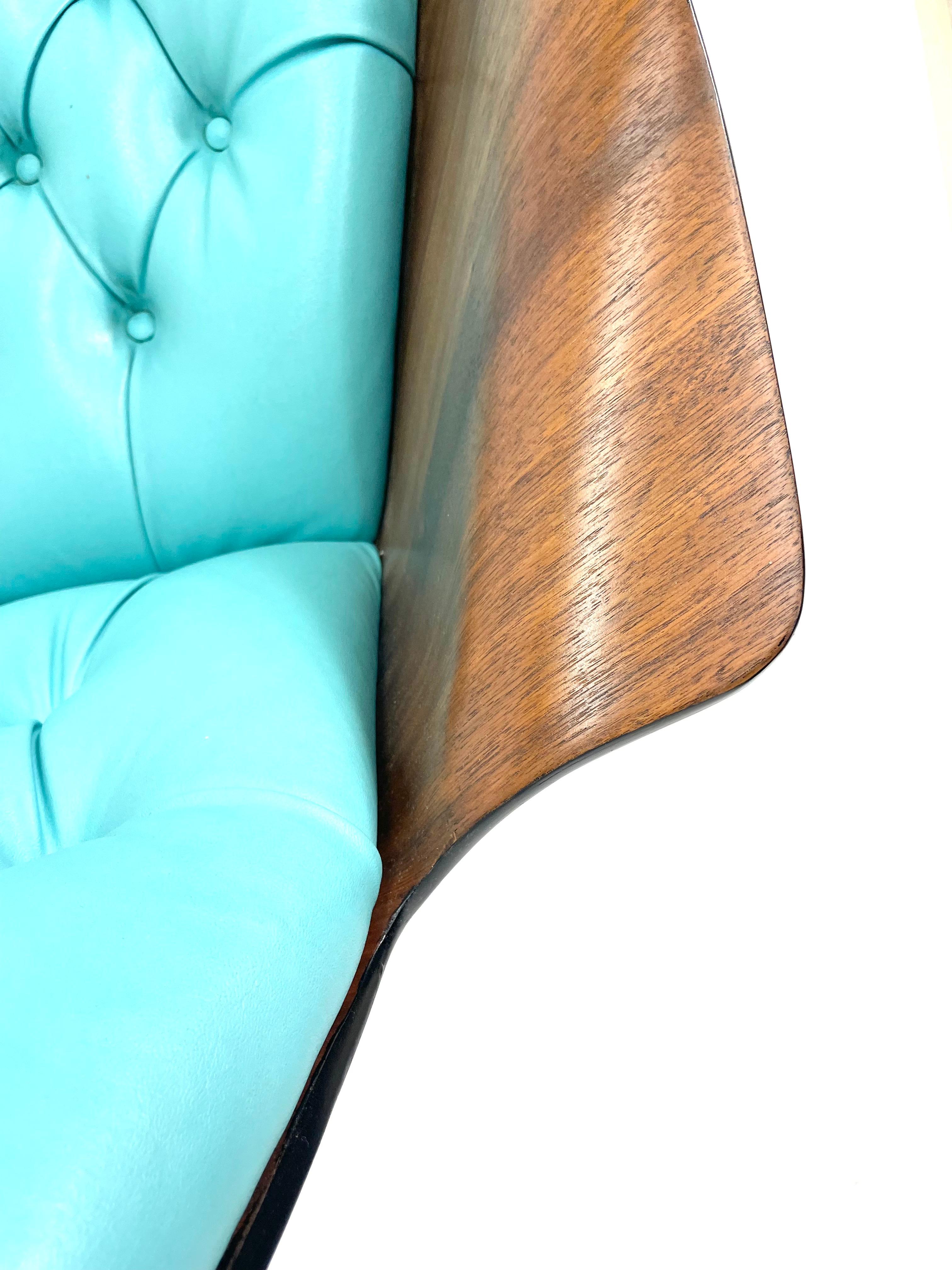 'Mrs' Lounge Chair by George Mulhauser for Plycraft in Walnut Plywood  2