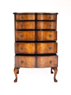 Walnut Queen Anne Style 5 drawer chest 1920s