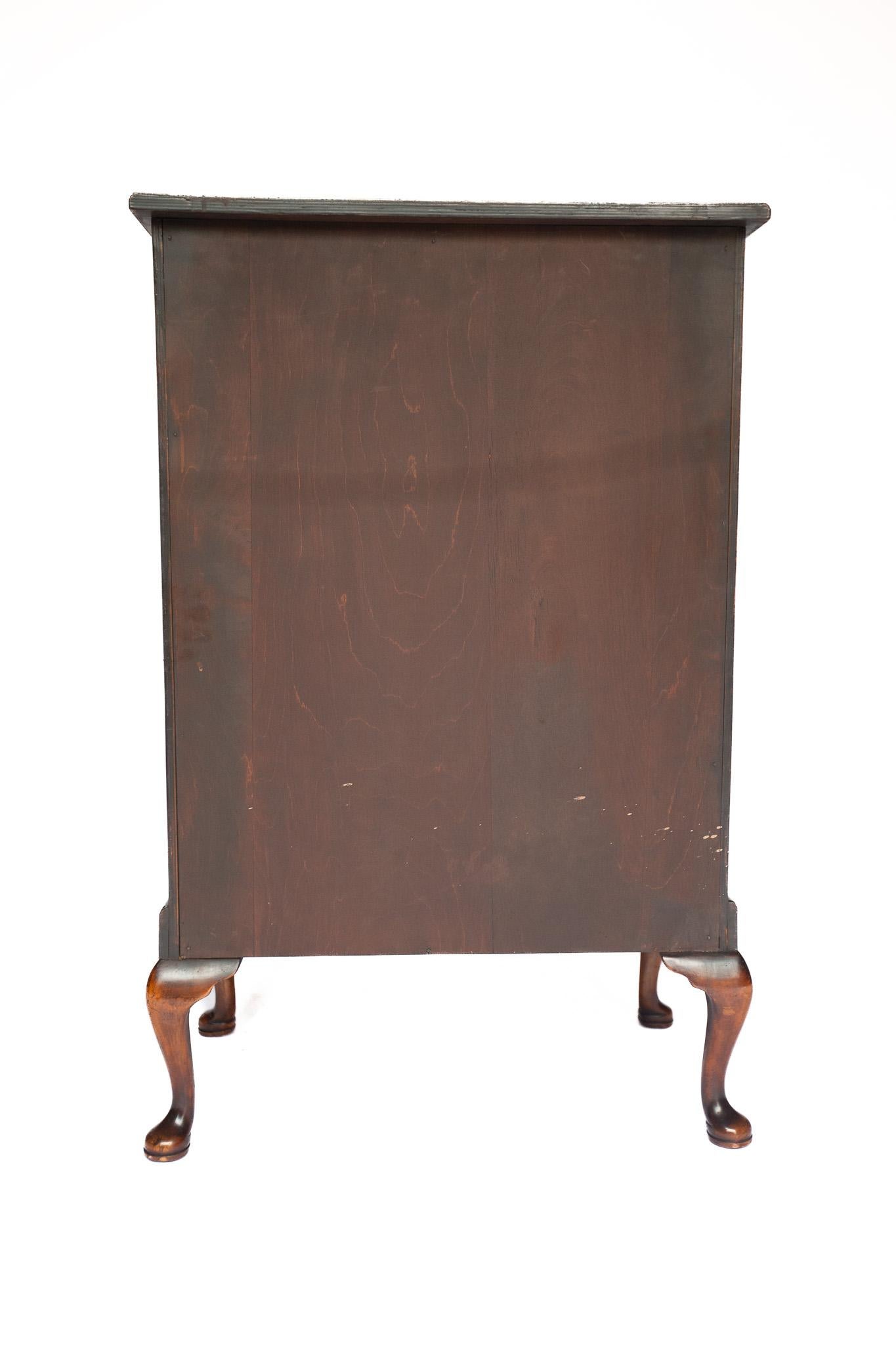 Polished Walnut Queen Anne Style 5 drawer chest 1920s For Sale