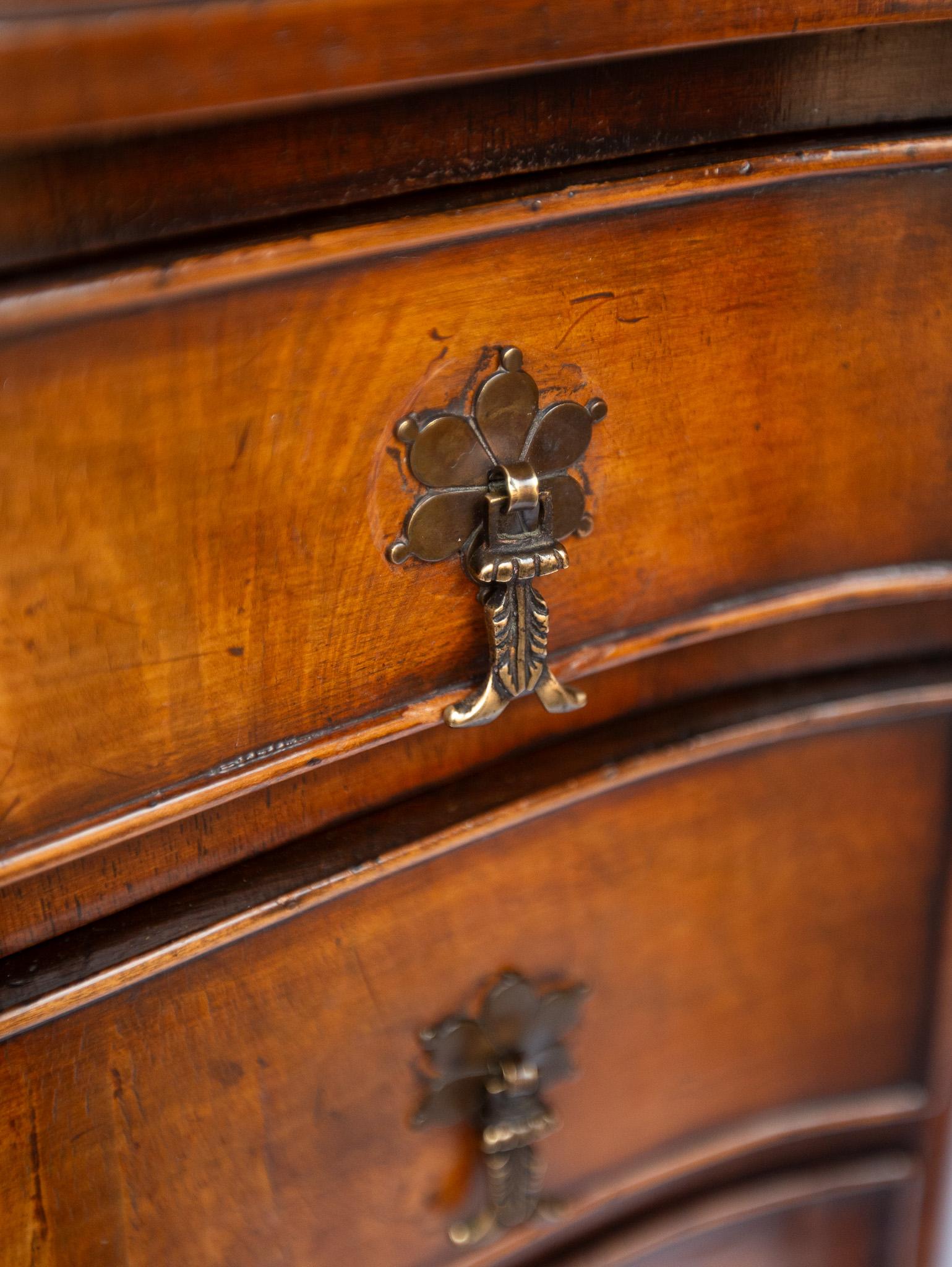 Walnut Queen Anne Style 5 drawer chest 1920s For Sale 1