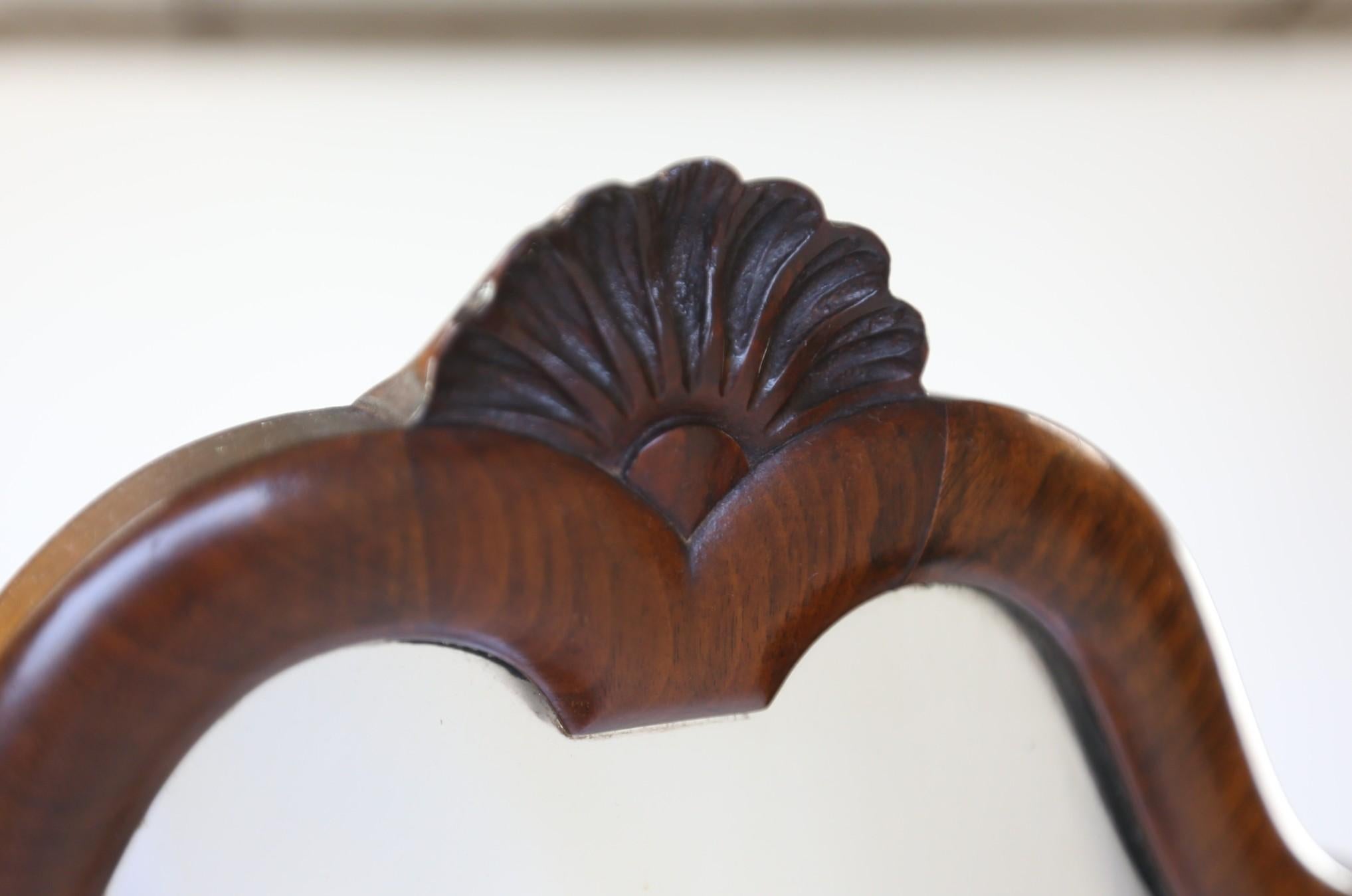 WALNUT Queen Anne Stil Cheval Spiegel, um 1930er Jahre im Zustand „Gut“ im Angebot in Dereham, GB