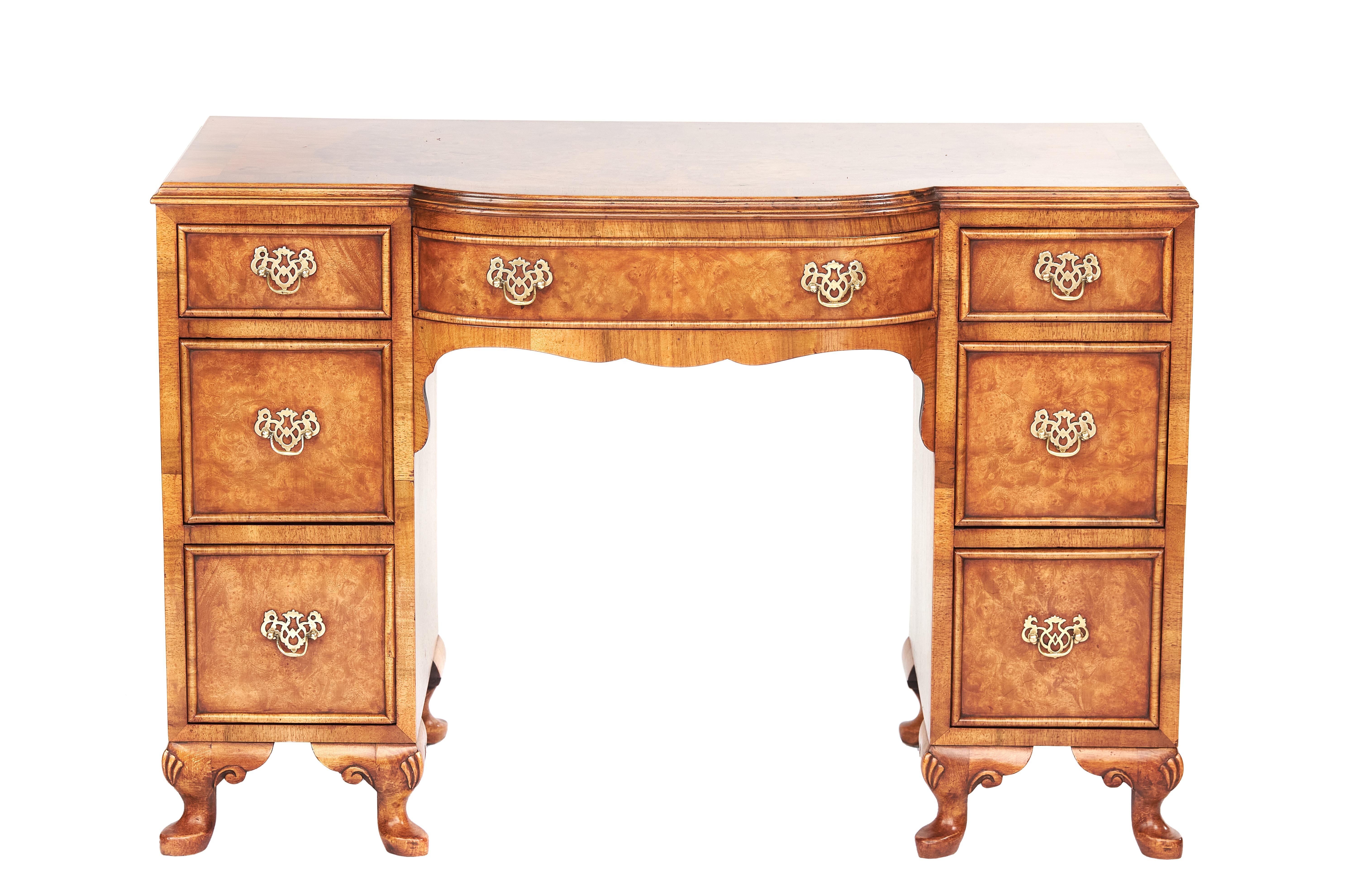 Walnut Queen Anne Style Kneehole Burr Walnut Dressing Table with Stool For Sale 1