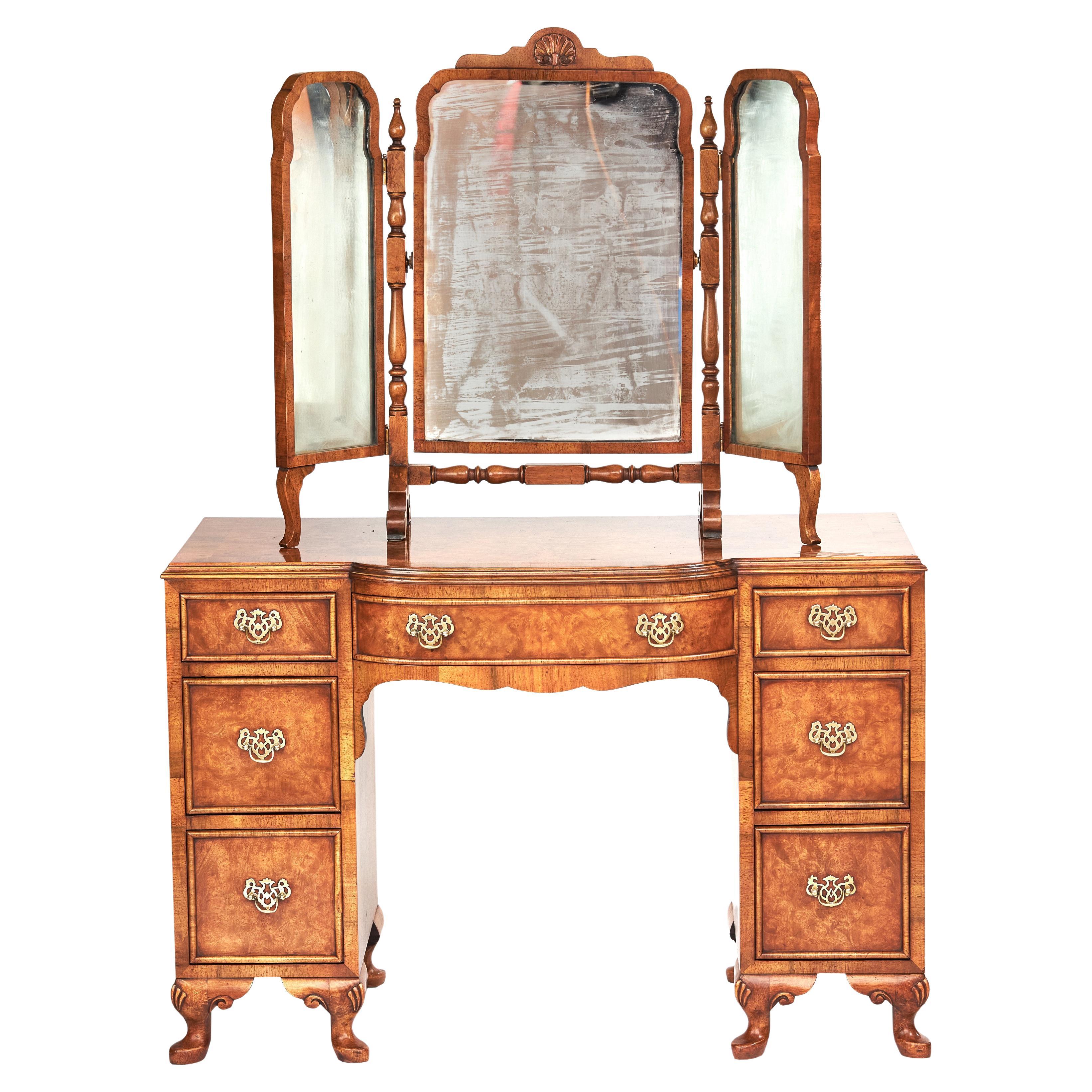 Walnut Queen Anne Style Kneehole Burr Walnut Dressing Table with Stool For Sale