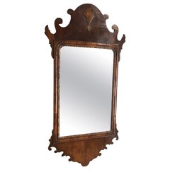 Miroir mural de style Queen Anne en noyer, vers 1920