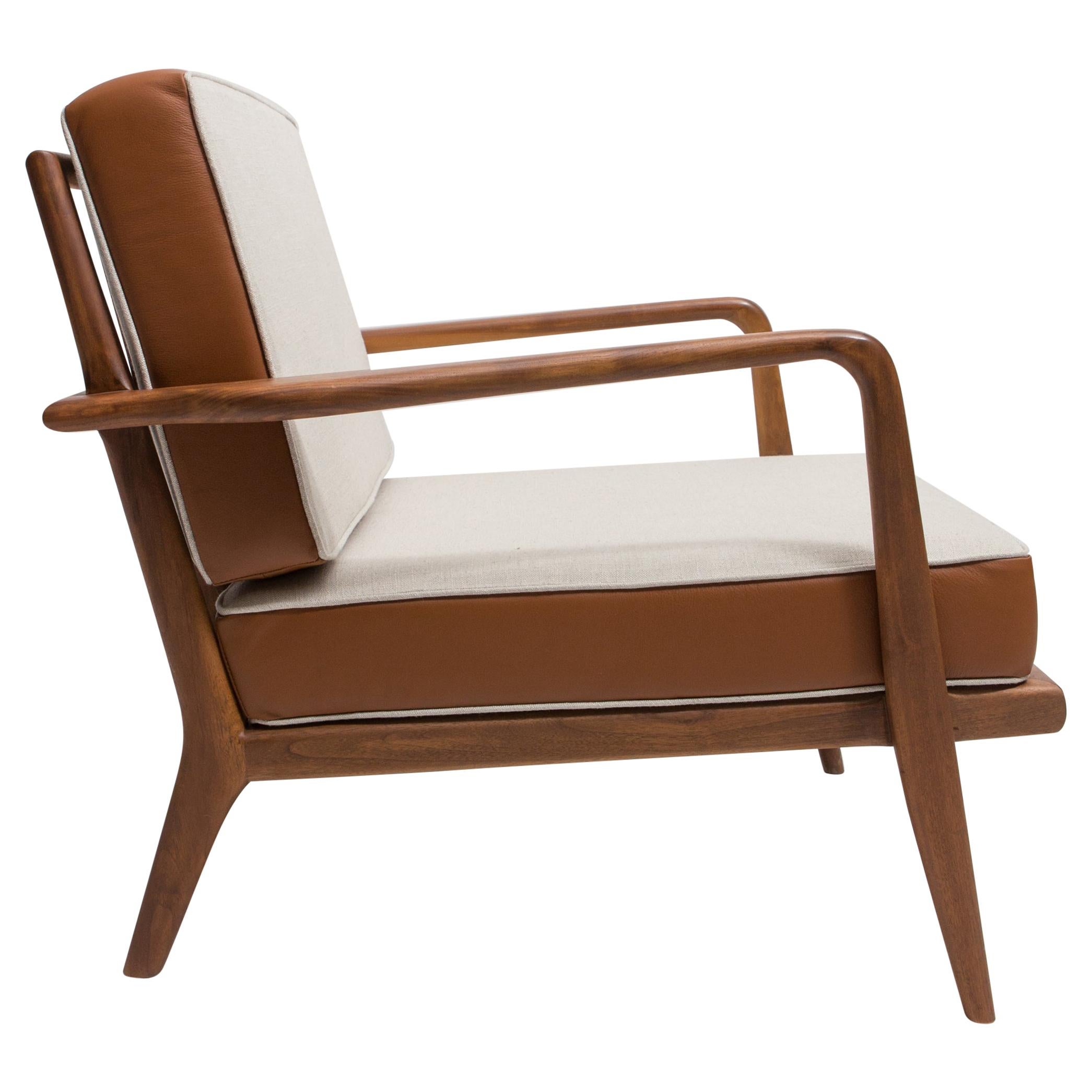 Sessel mit Eisenrückenlehne aus Nussbaumholz und Leder- und Leinenkissen von Mel Smilow