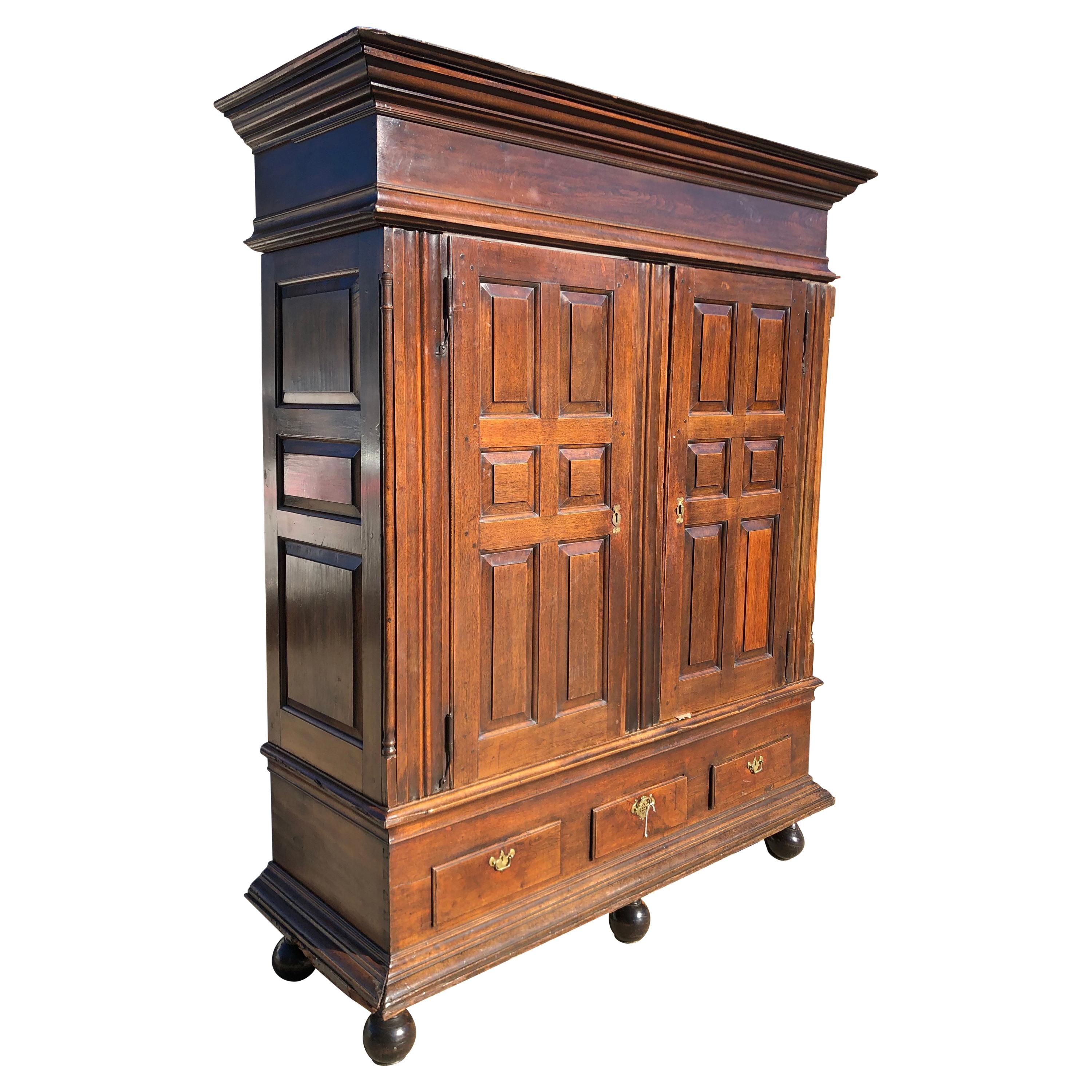 Walnut Raised Panel Linen Press Kas, 18th Century, Philadelphia, Pennsylvania For Sale