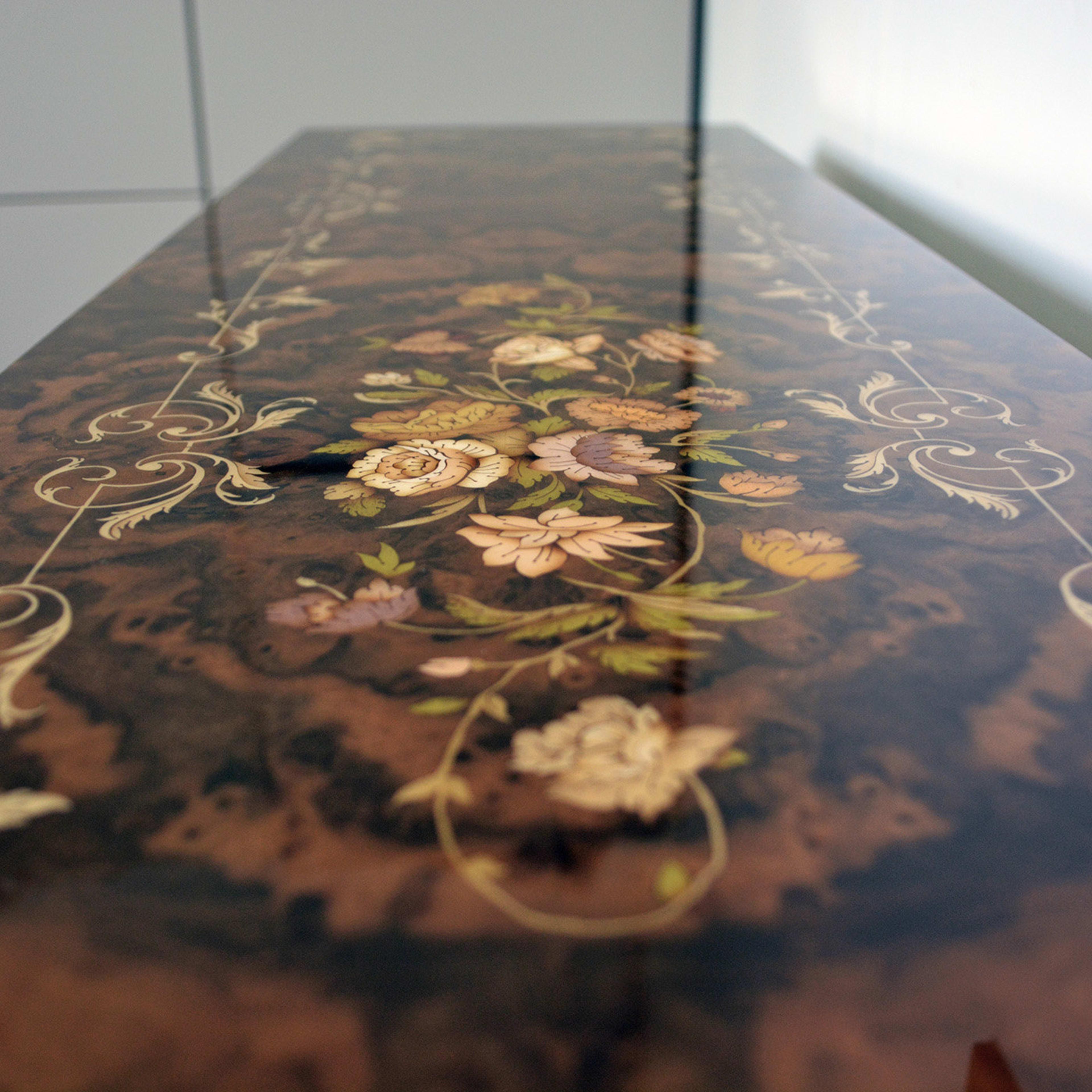 Table console rectangulaire en noyer Neuf - En vente à Milan, IT
