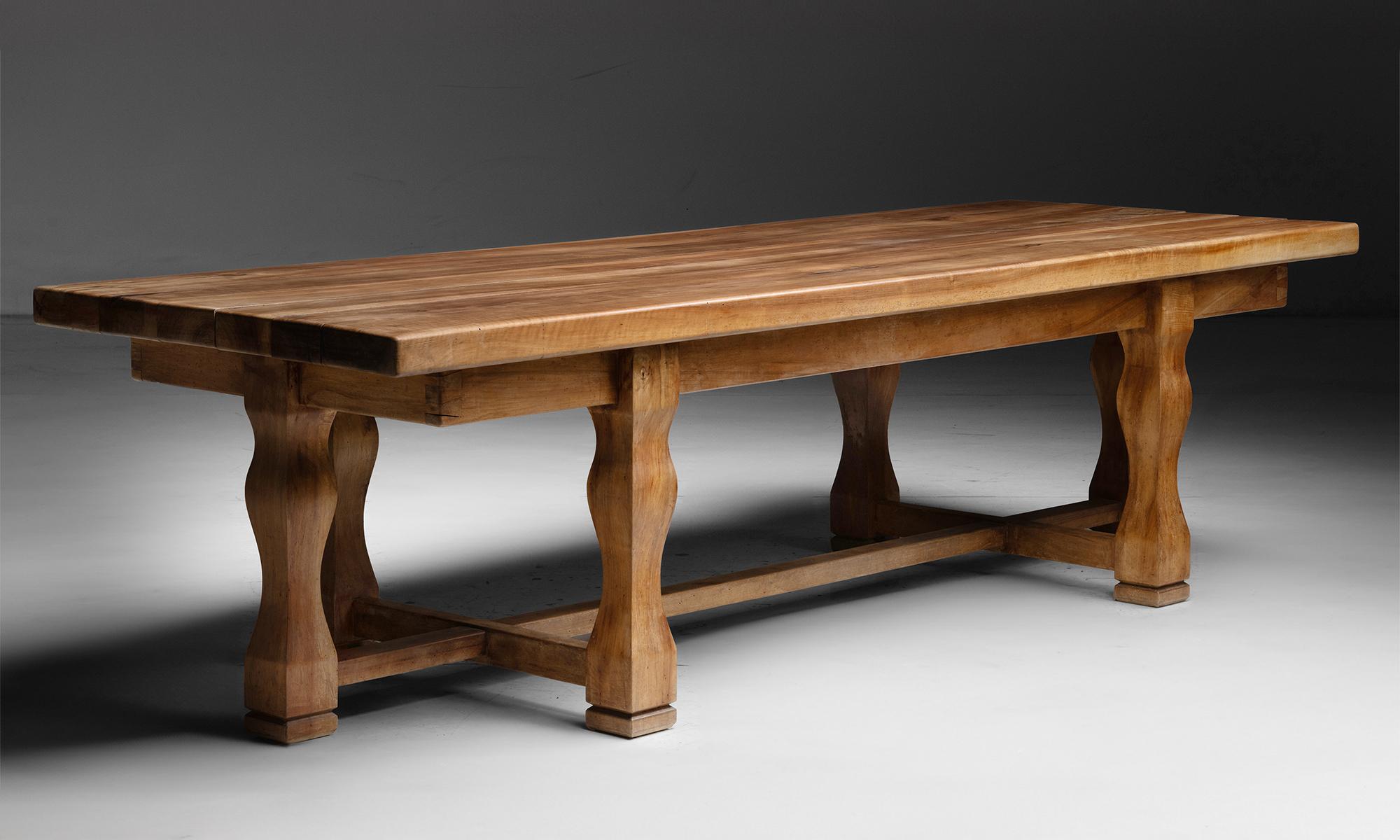 Walnut Refectory Table, England 1972 In Good Condition In Culver City, CA