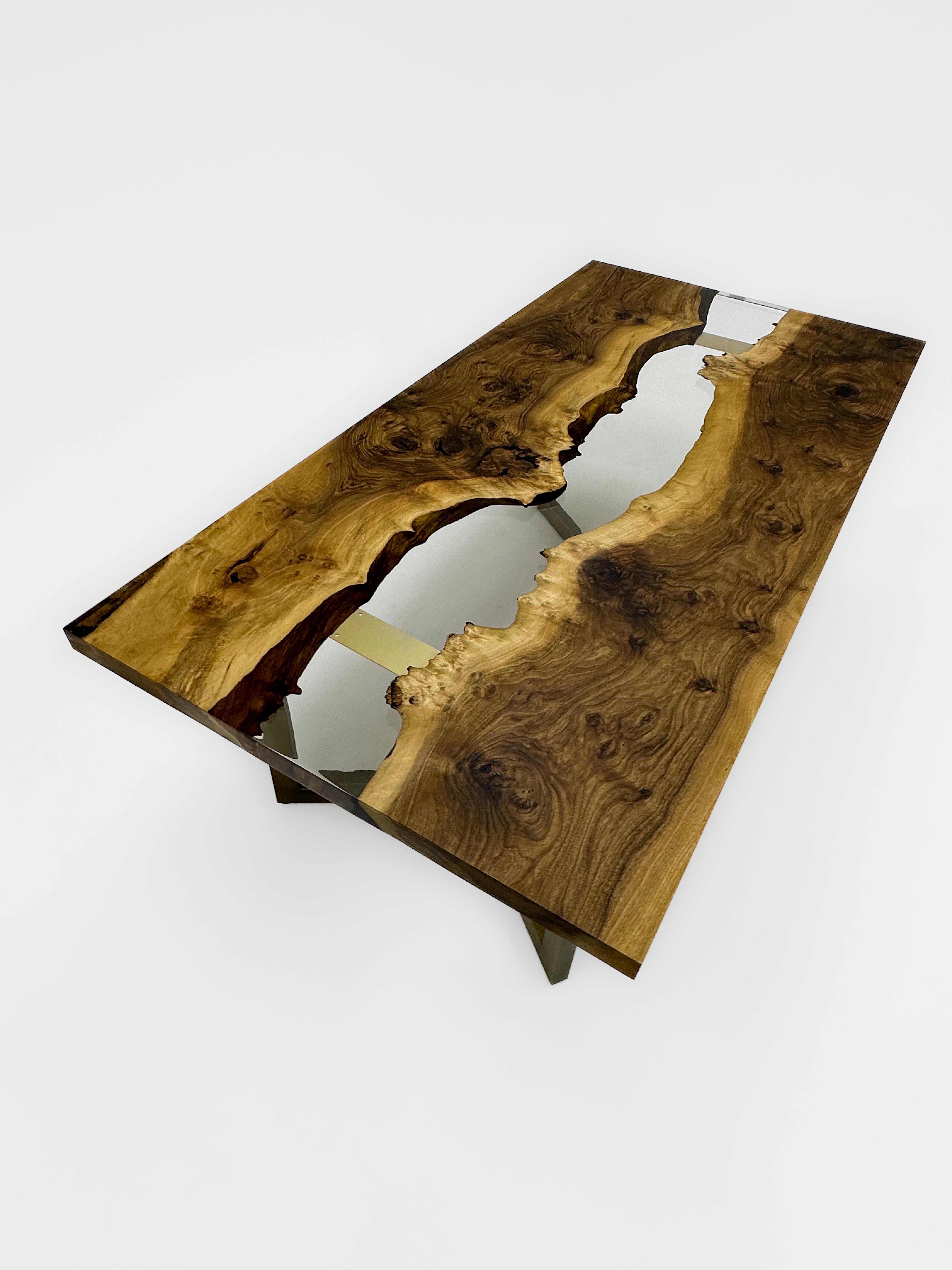 table bois resine transparente