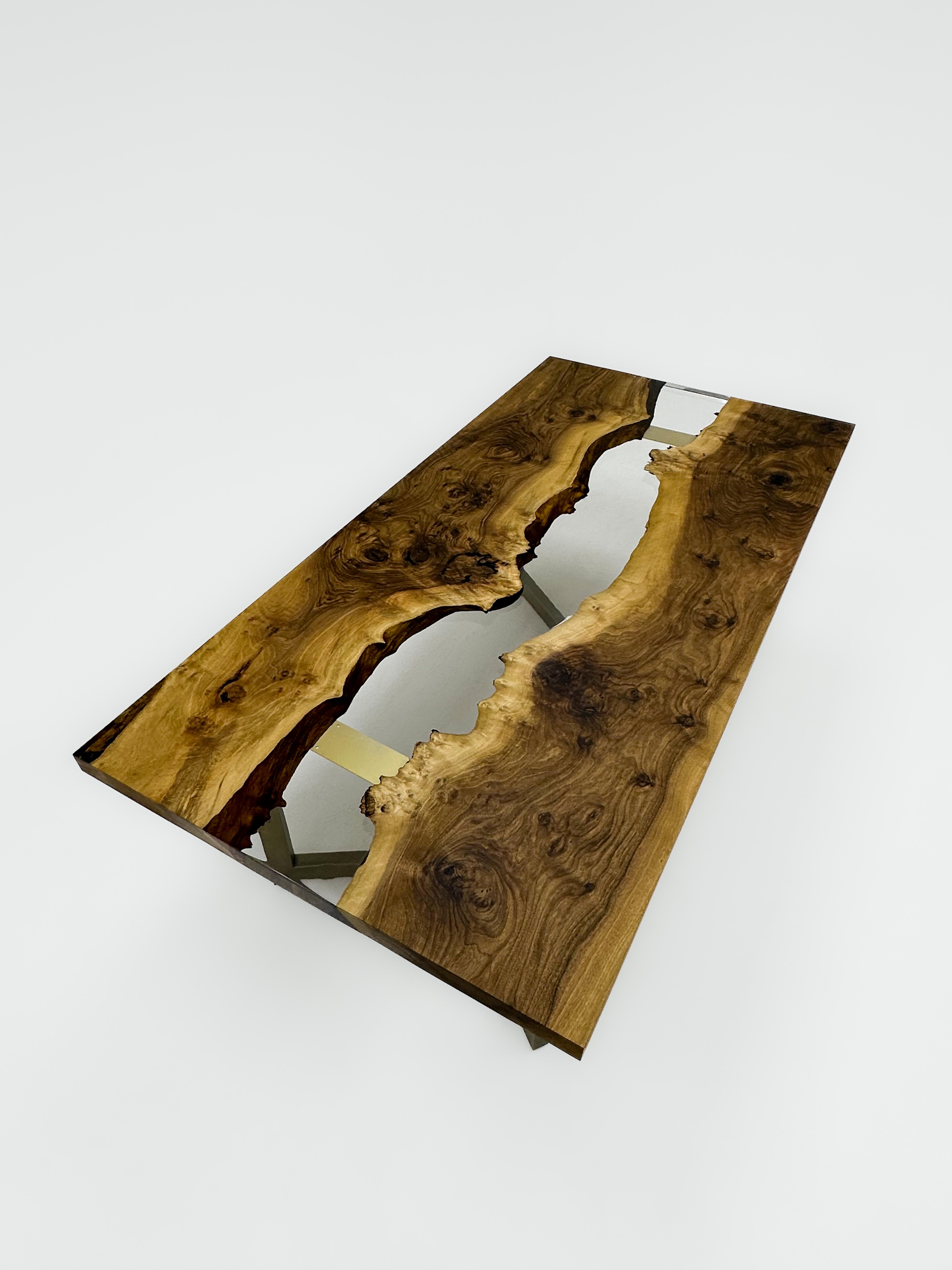Arts and Crafts Table de salle à manger River Clear Transparent Epoxy Resin Wooden en vente
