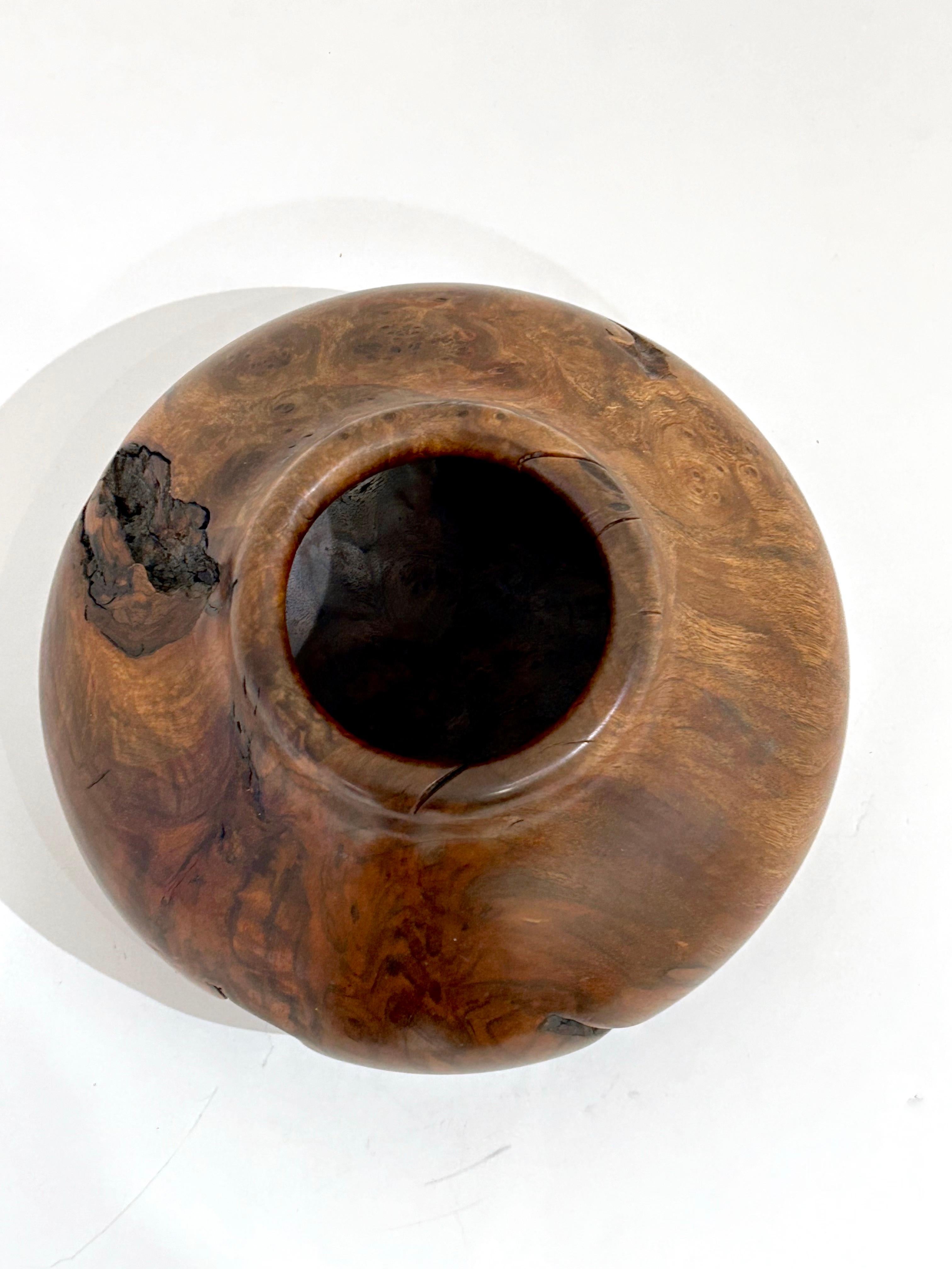 Walnut Root Burl Vase by Mel Lindquist For Sale 5