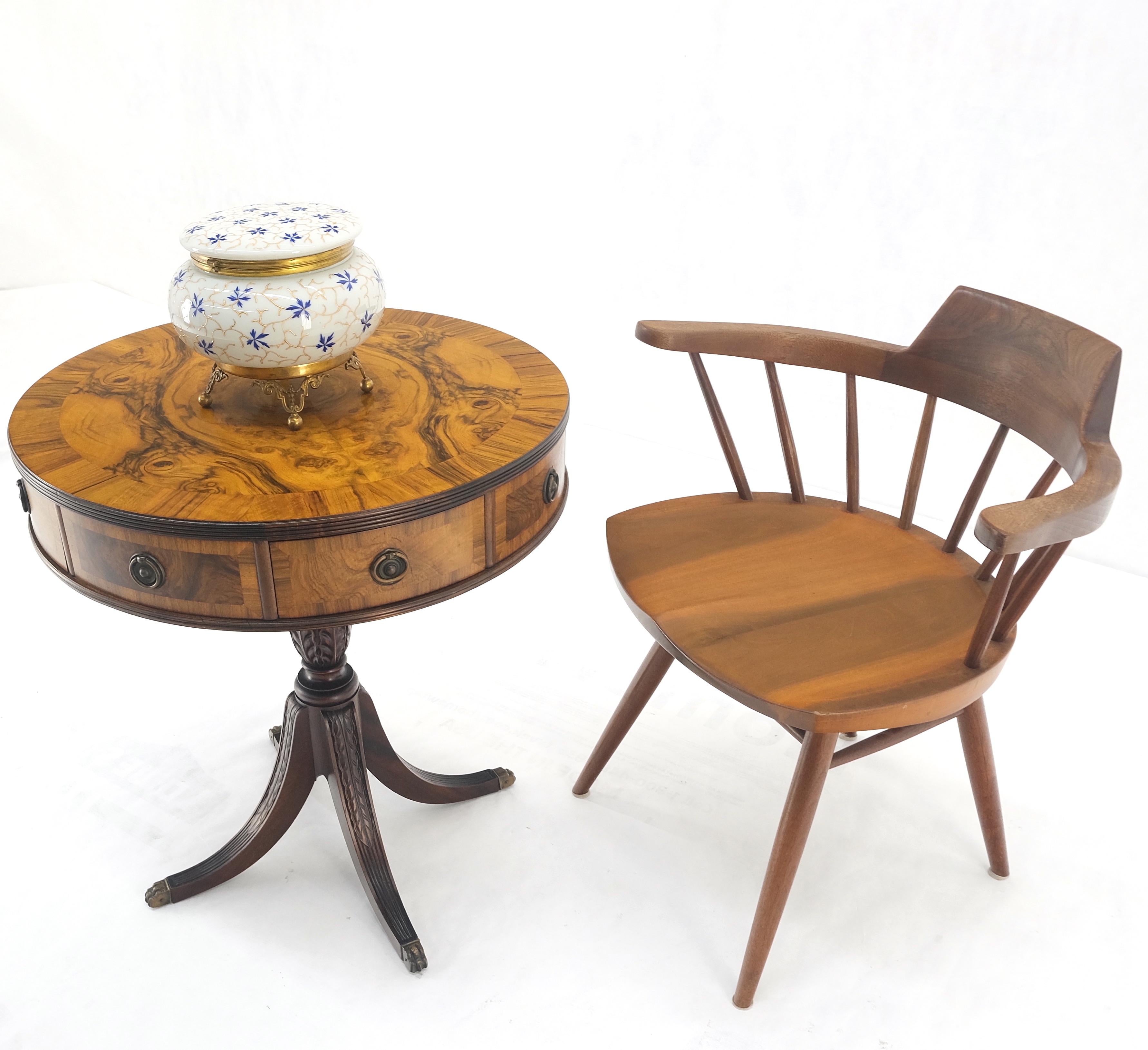 Walnut Round Drum Center Side Table Stand w/ Drawers Johnson Furniture Mint!
Amazing burl walnut wood pattern top!