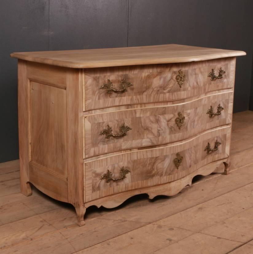 18th Century and Earlier Walnut Serpentine Commode