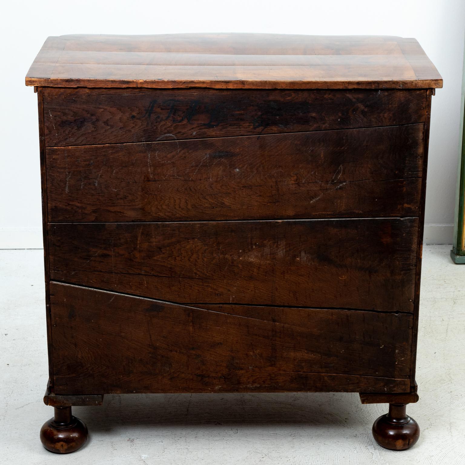 serpentine front chest of drawers