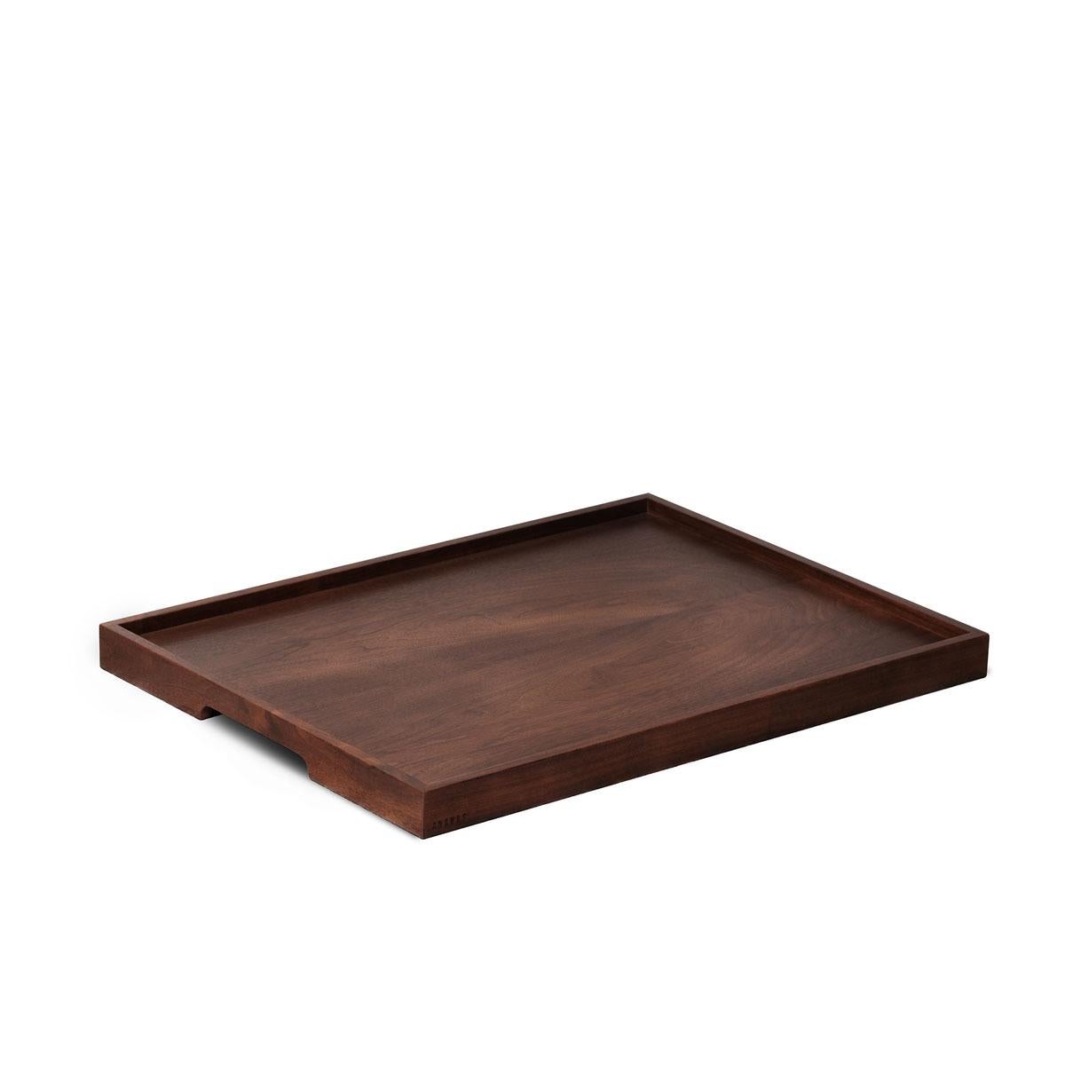 Serviertablett aus Nussbaumholz - EDGE (Handgefertigt) im Angebot