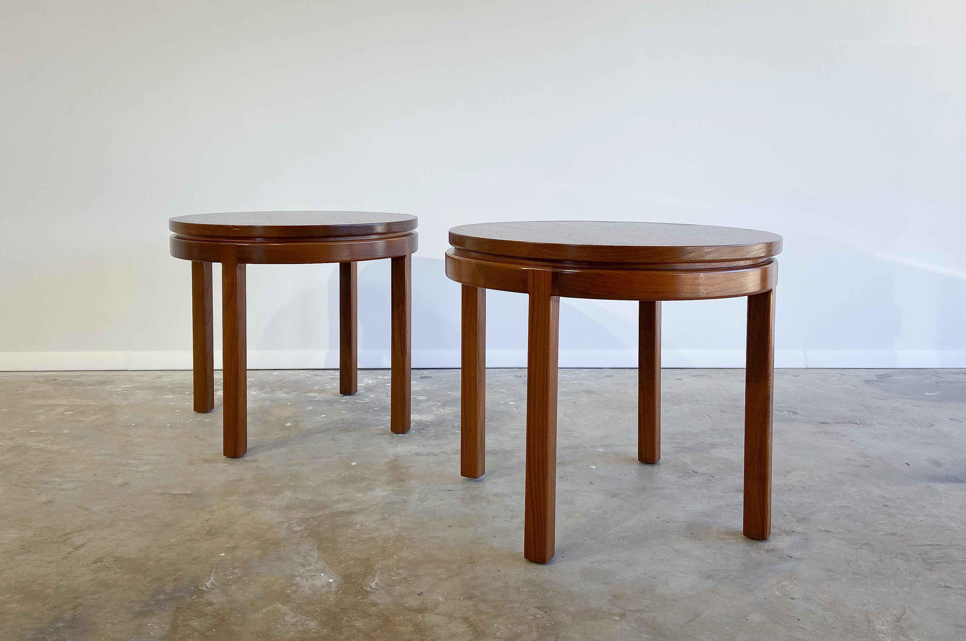 Mid-Century Modern Walnut Side or End Tables in the manner of Edward Wormley for Dunbar, 1960's For Sale