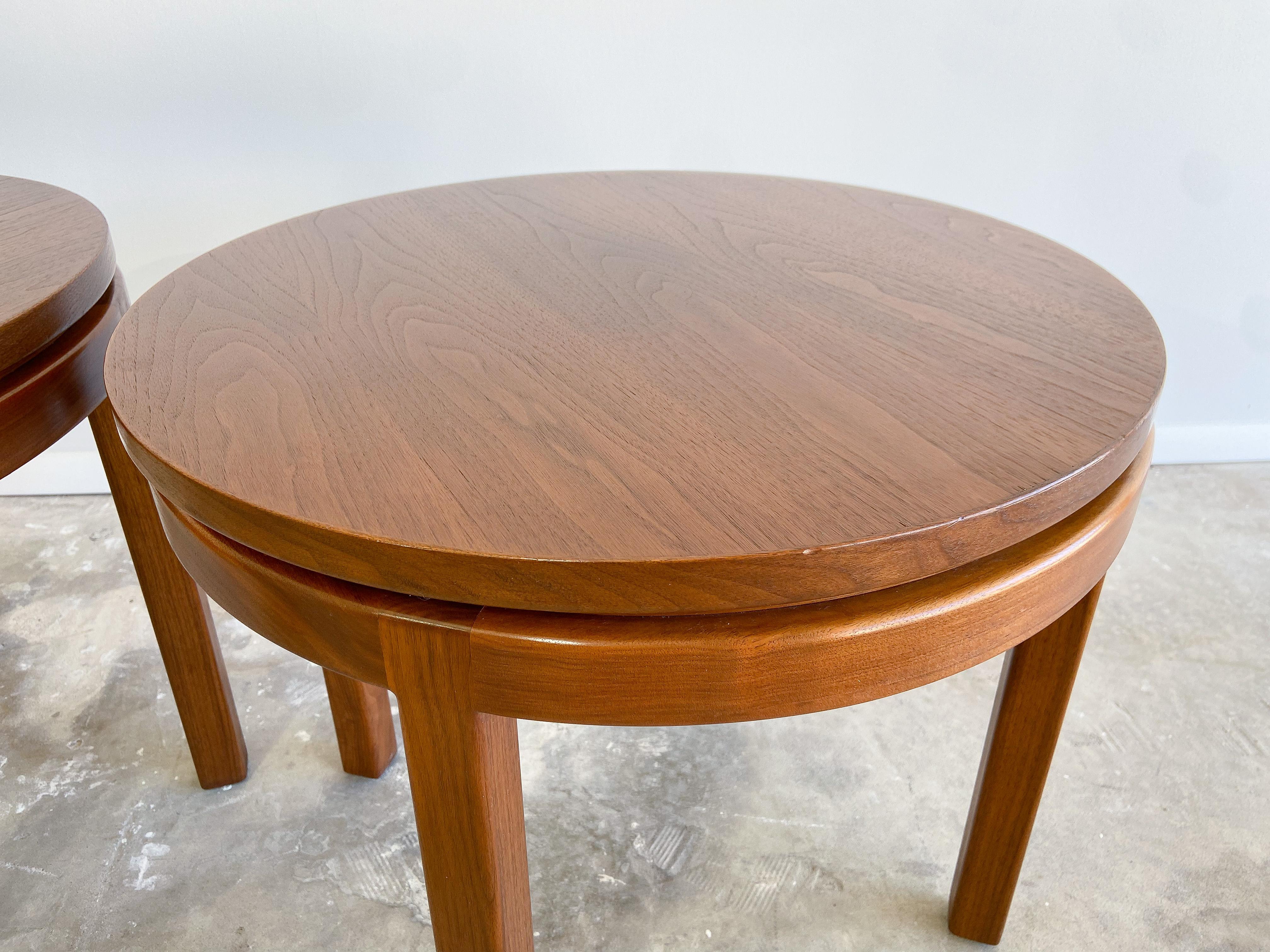 Walnut Side or End Tables in the manner of Edward Wormley for Dunbar, 1960's For Sale 3